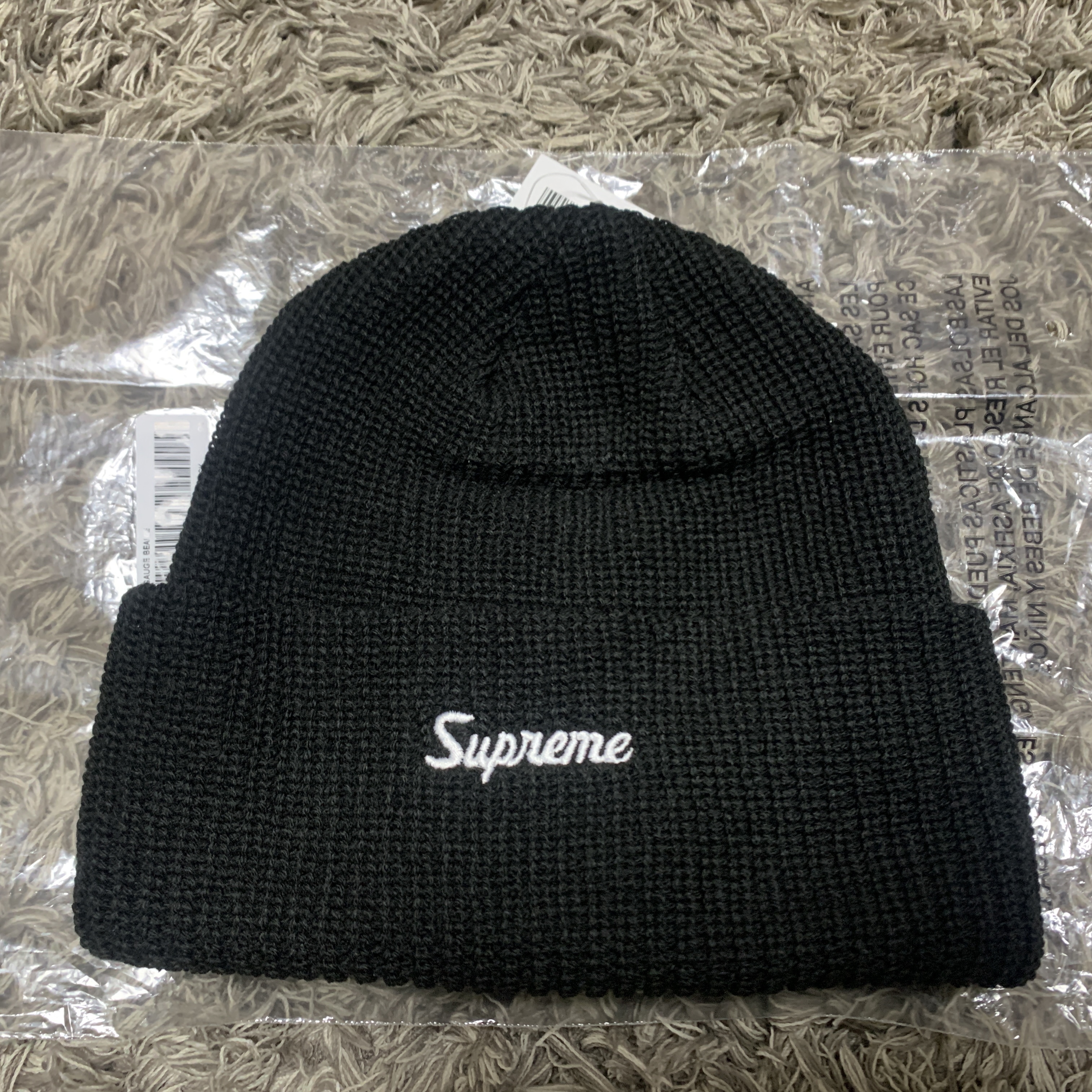 Supreme Loose Gauge Beanie Black 착용 스타일