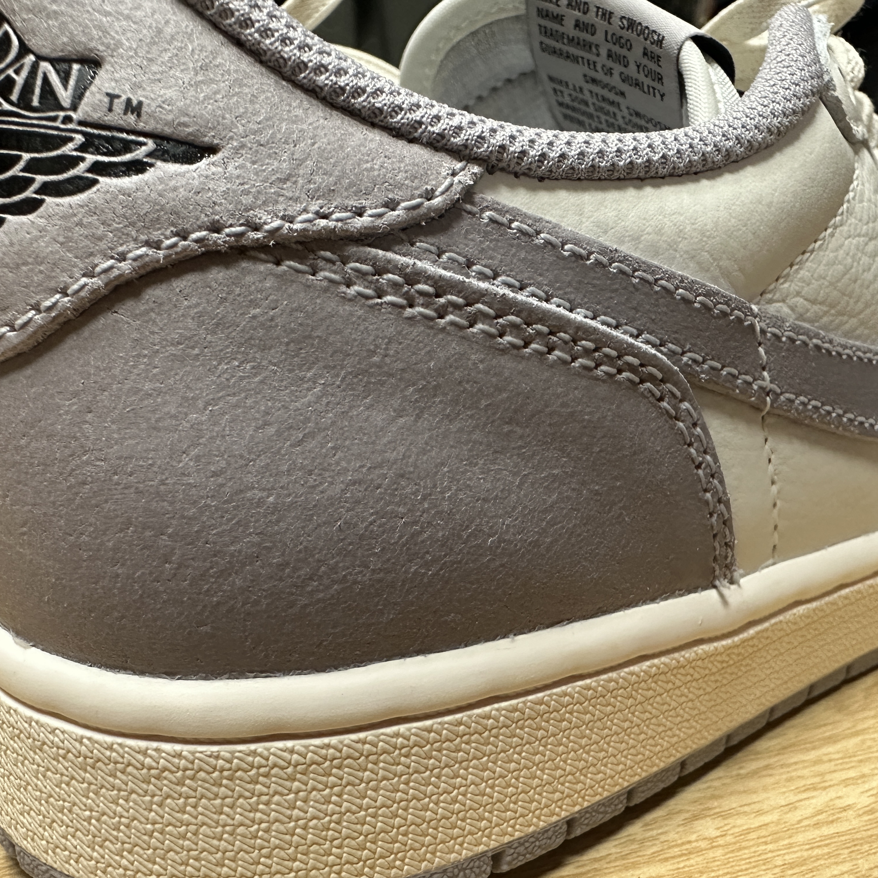 Jordan 1 Retro Low OG Atmosphere Grey 착용 스타일 - 3