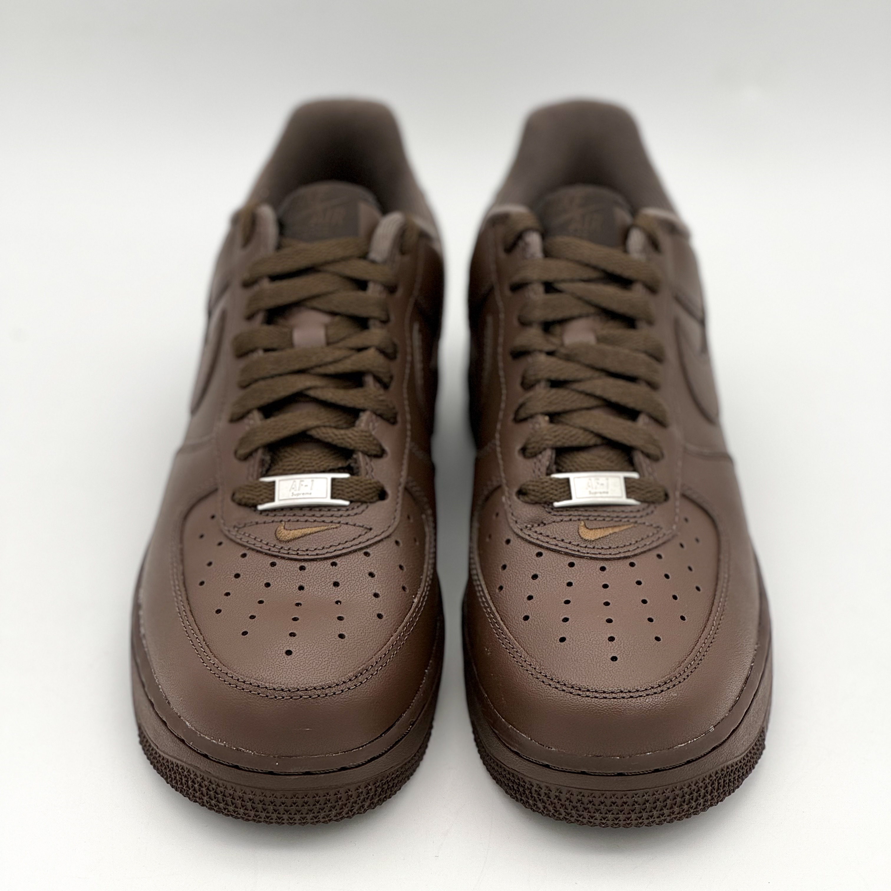 Nike x Supreme Air Force 1 Low Baroque Brown 착용 스타일 - 2