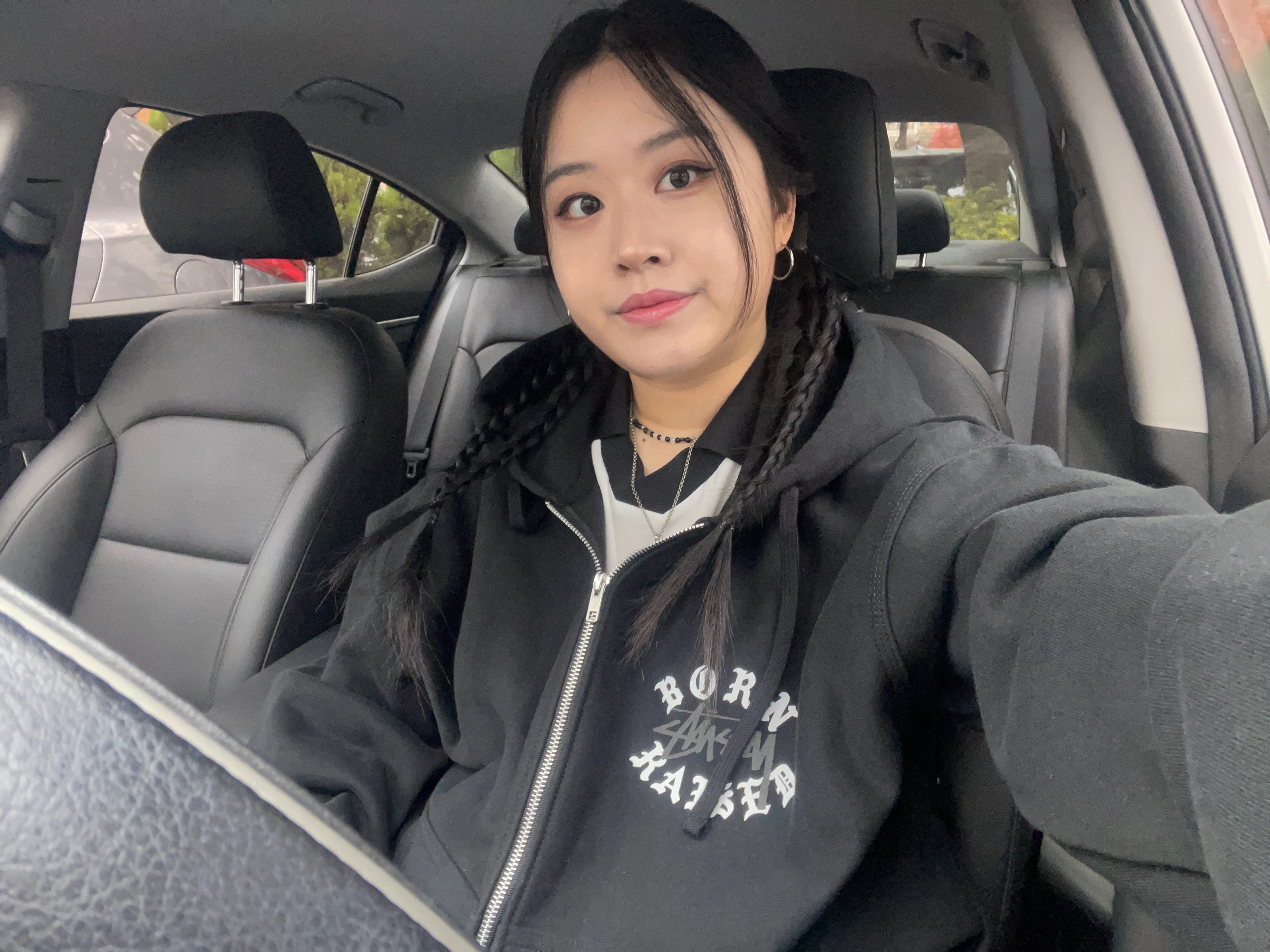 Stussy x Born X Raised Logo Zip Hoodie Black 착용 스타일