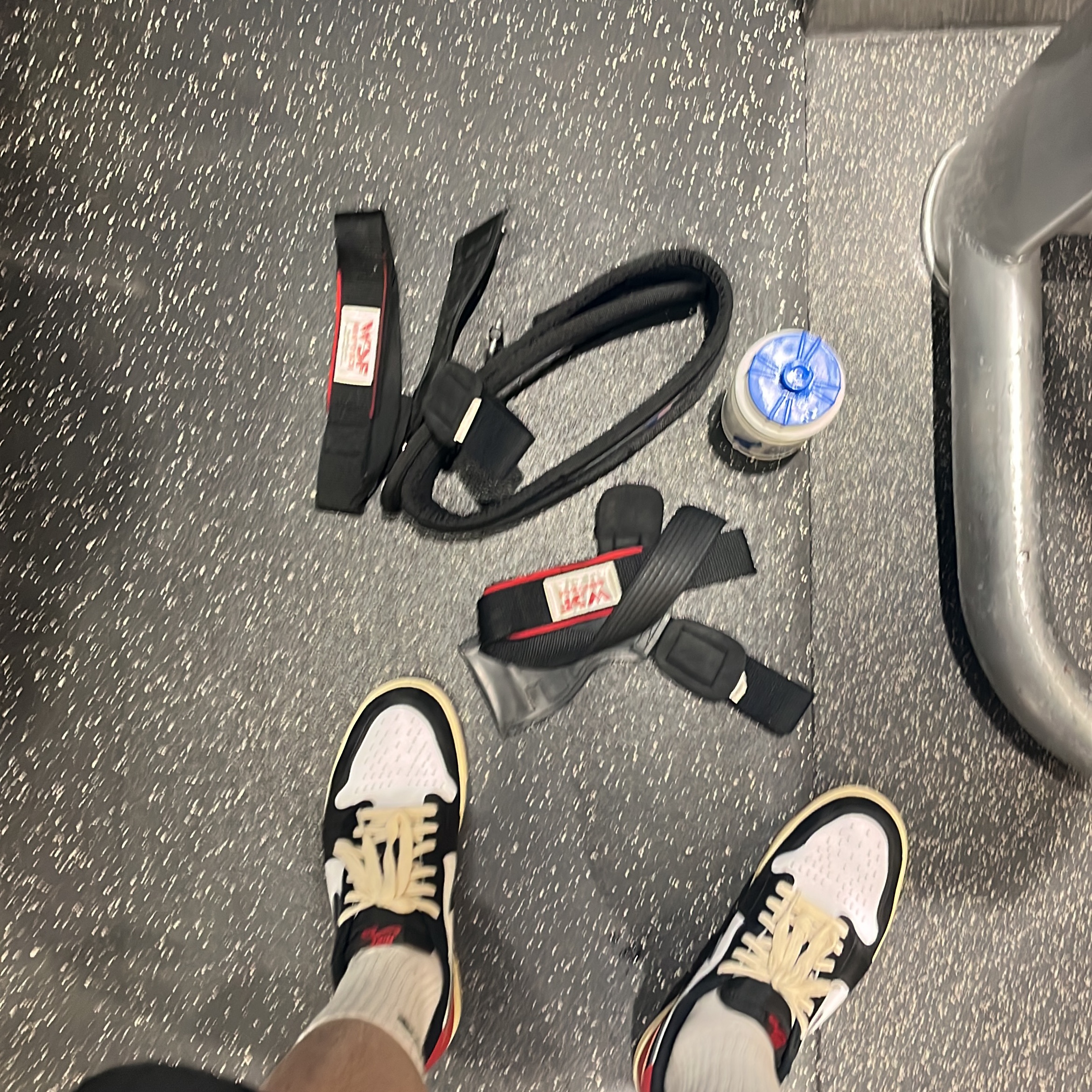 Jordan 1 Retro Low OG Black Toe 착용 스타일