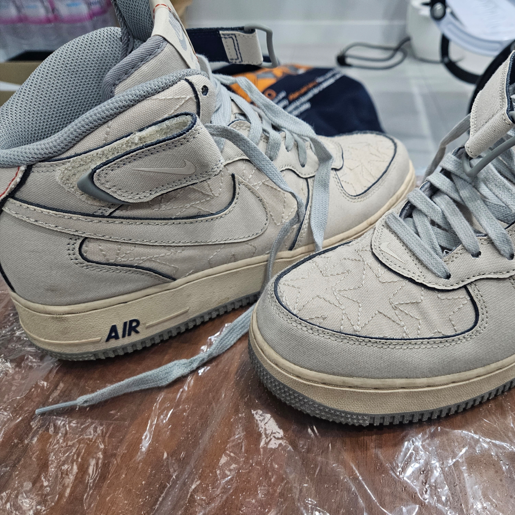 Nike Air Force 1 Mid '07 Pearl White 착용 스타일 - 2