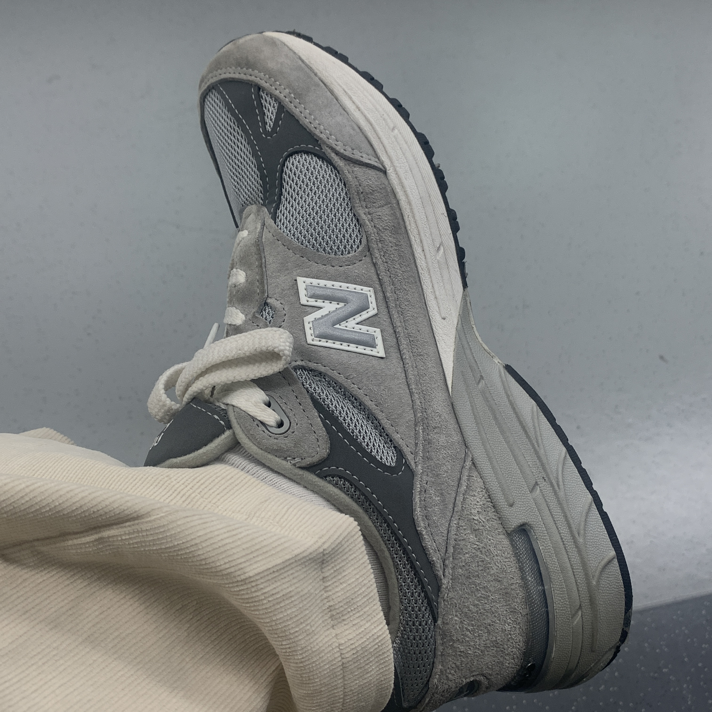 New Balance 993 Made in USA Grey - D Standard 착용 스타일