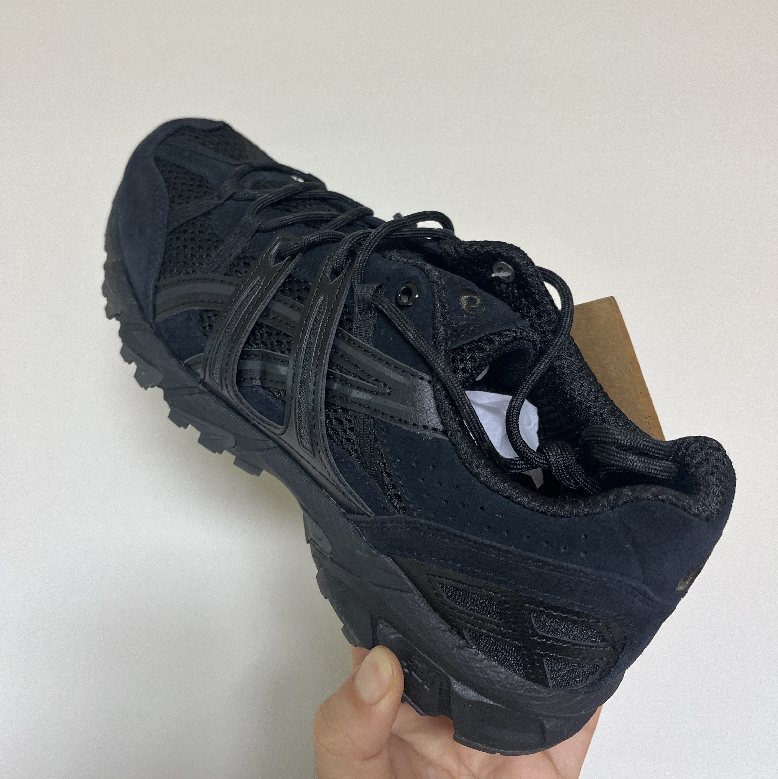 Asics Gel-Sonoma 15-50 Black 착용 스타일 - 2