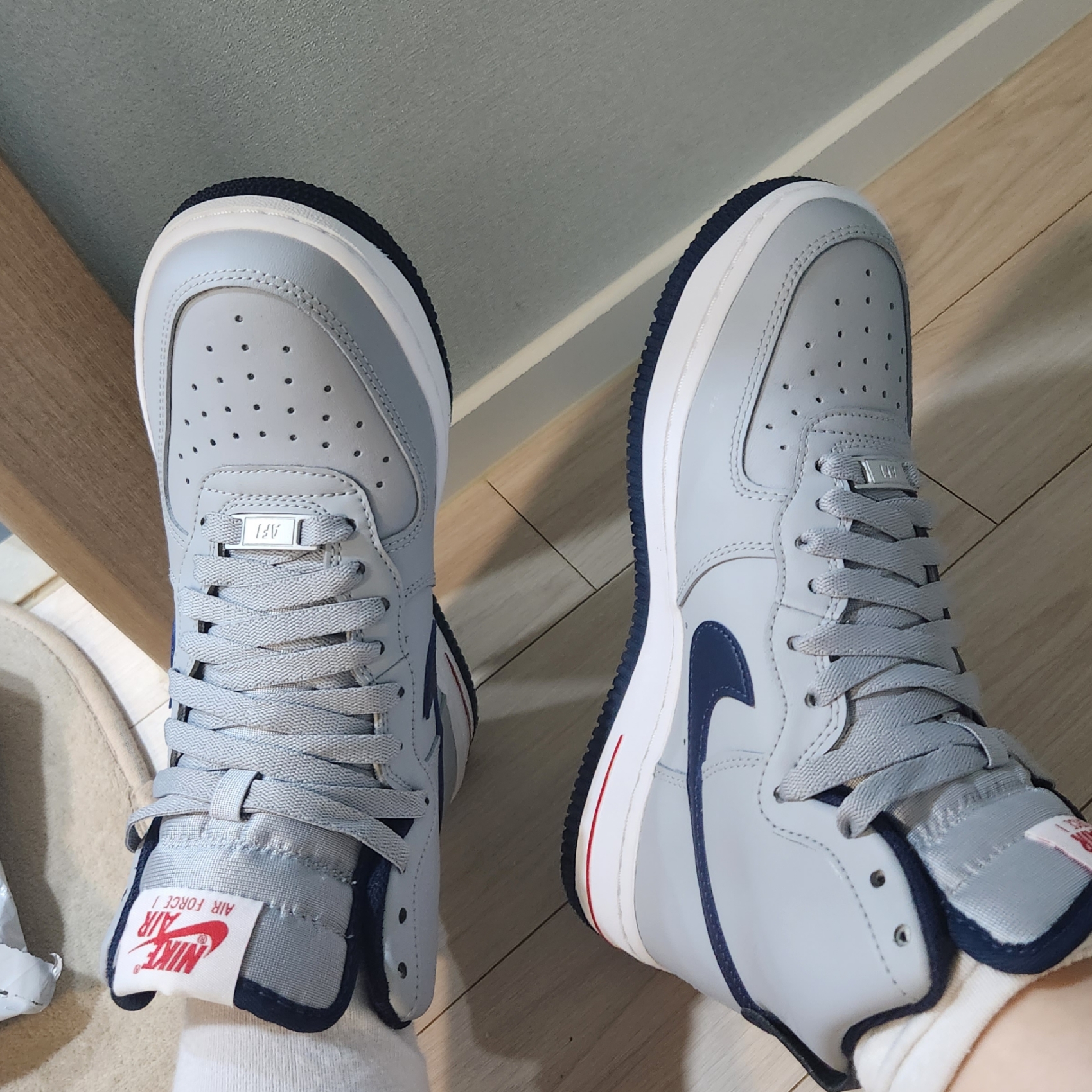 (W) Nike Air Force 1 High QS New England 착용 스타일