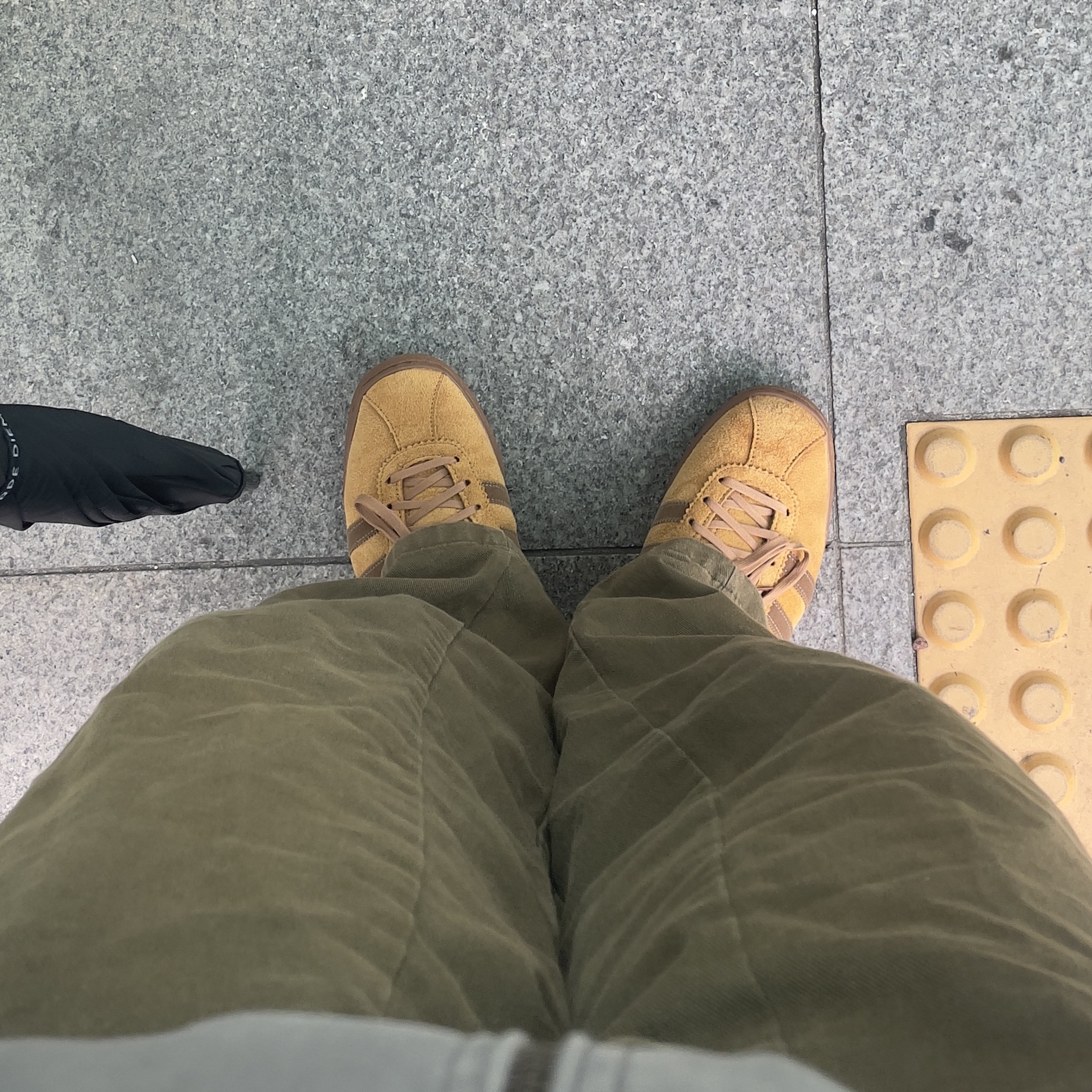 Adidas Tobacco Gruen Mesa Brown Desert 착용 스타일 - 1