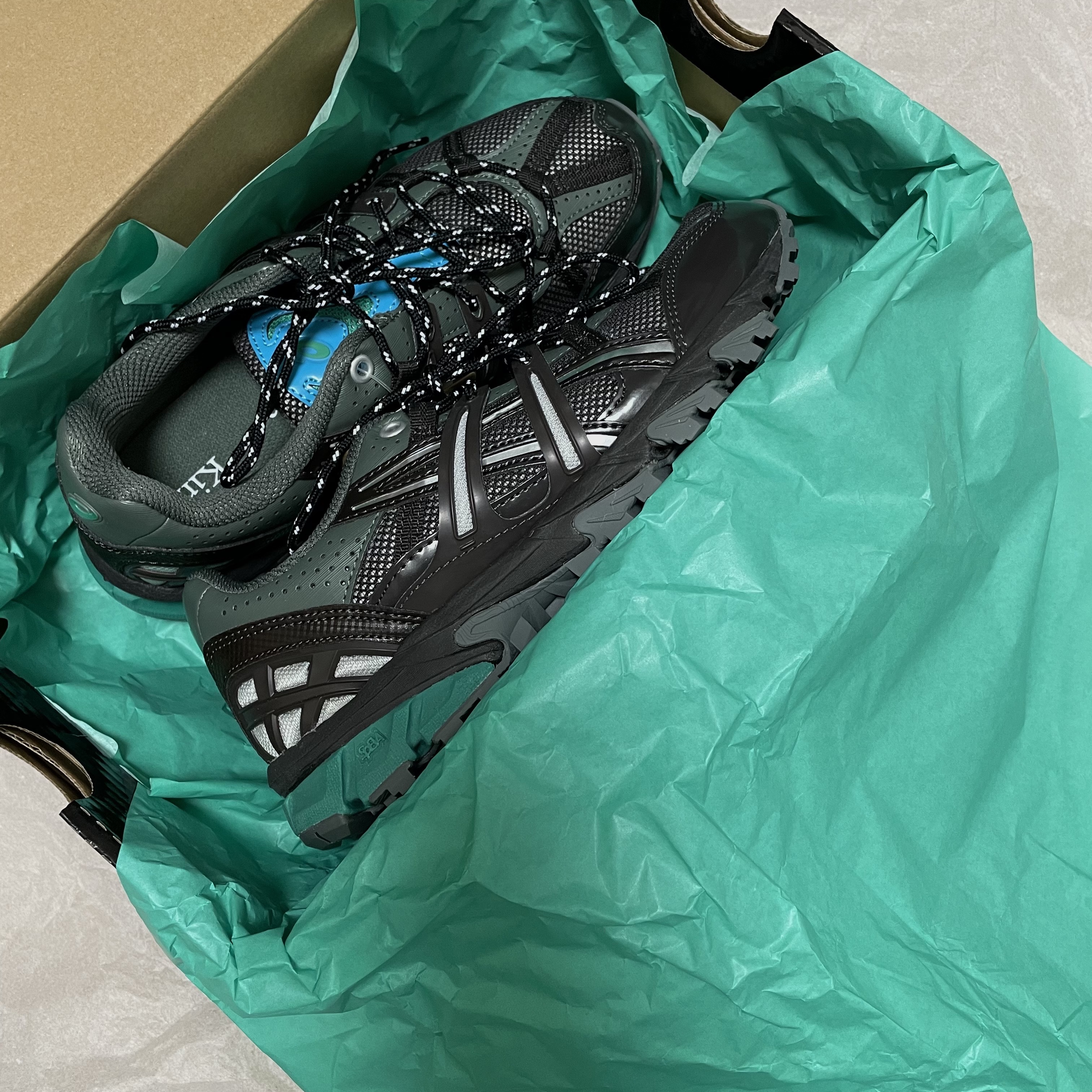 (W) Asics x Matin Kim Gel-Sonoma 15-50 Black Pure Silver 착용 스타일 - 2