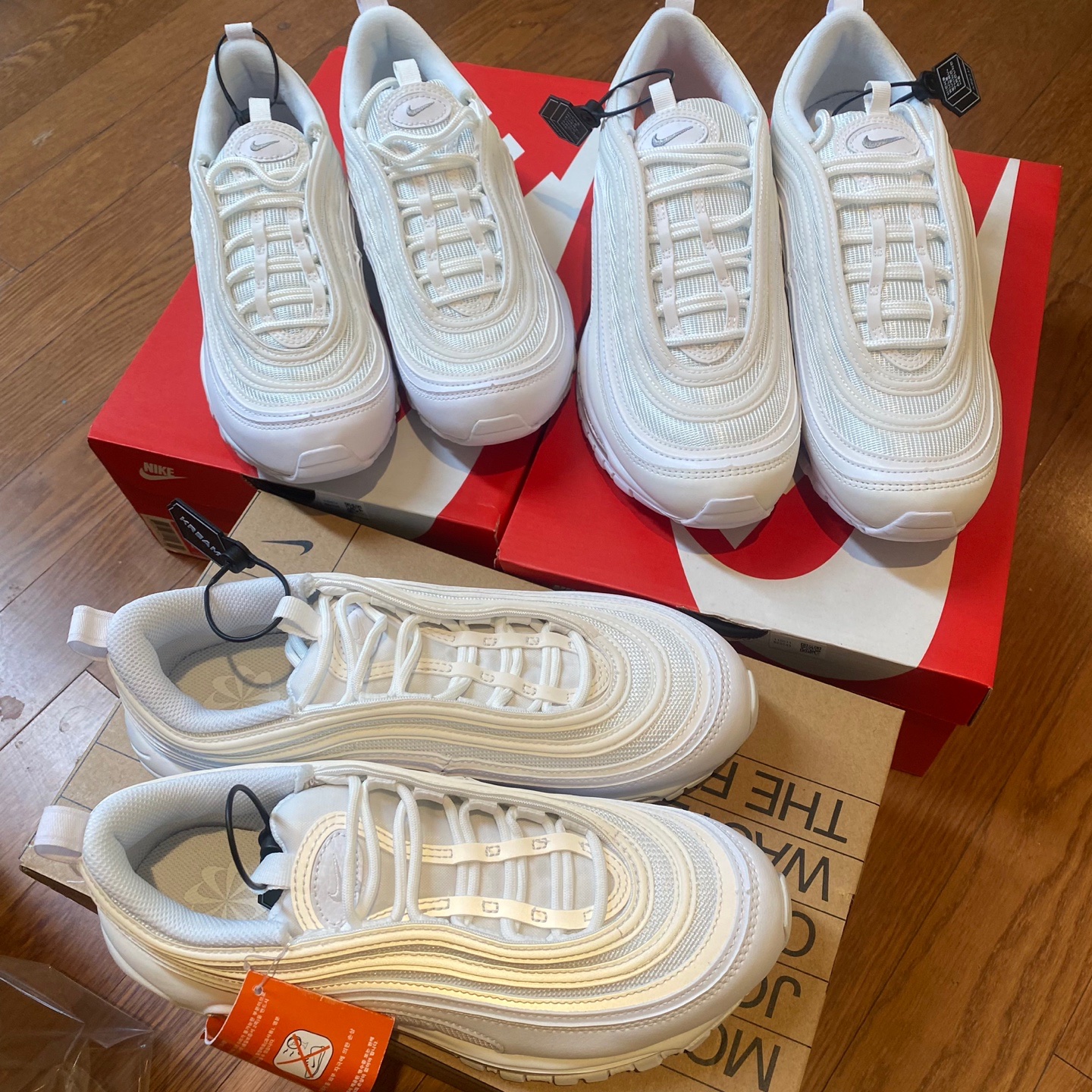 Nike Air Max 97 Triple White Wolf Grey, (W) Nike Air Max 97 Next Nature White 착용 스타일