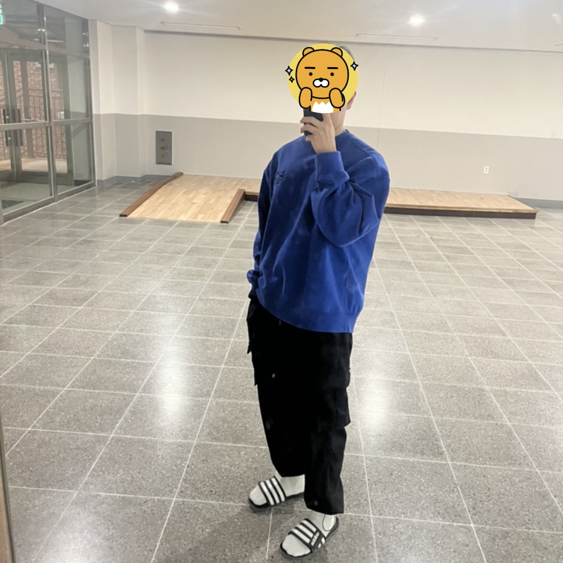 Nike x Stussy NRG Acid Washed Crewneck Game Royal (DR4024-480) 착용 스타일 - 1
