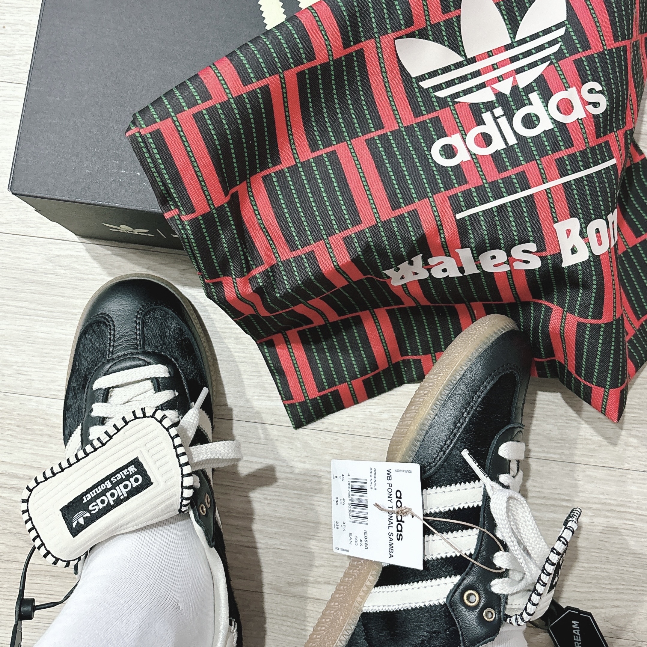 Adidas x Wales Bonner Pony Tonal Samba Core Black Cream White 착용 스타일