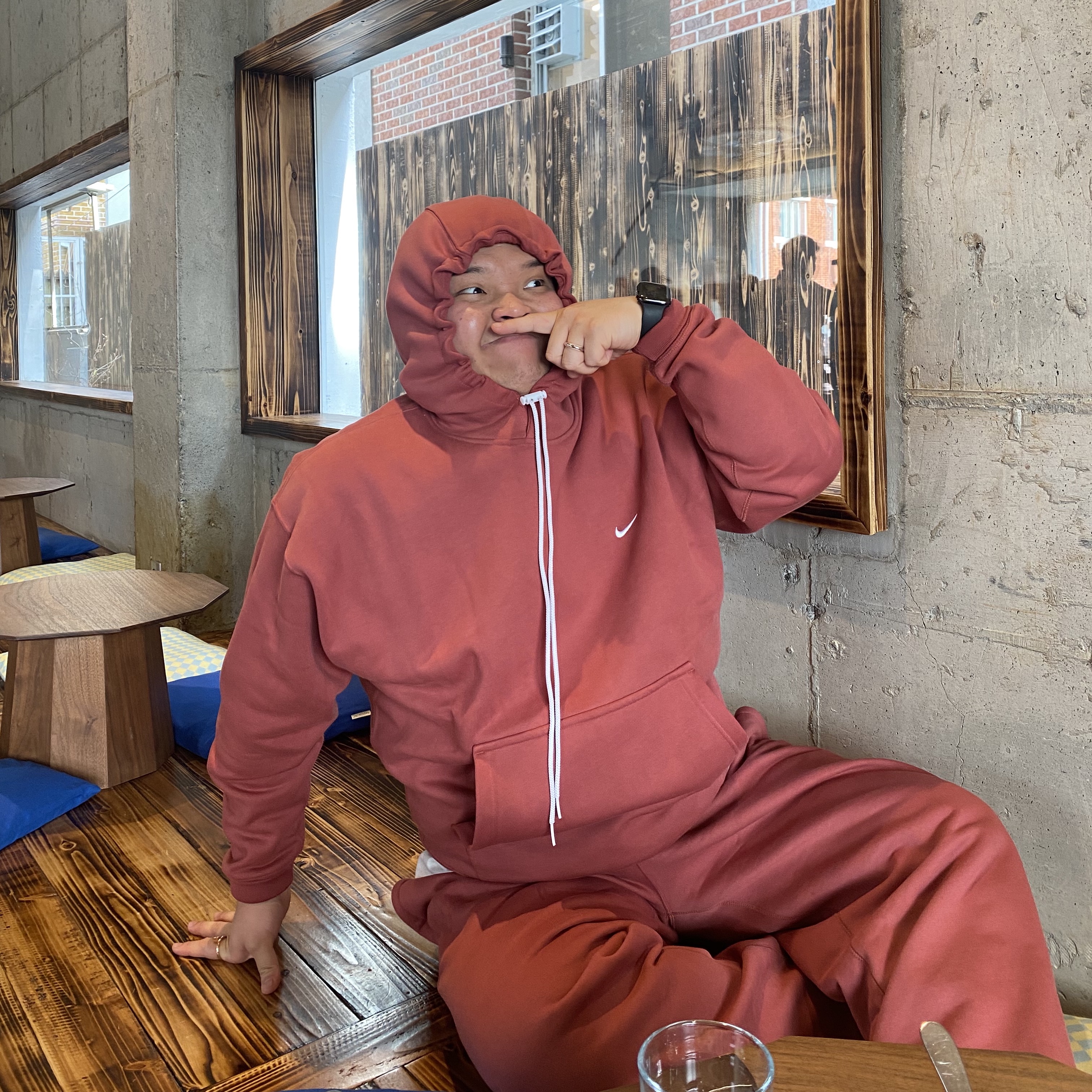 Nike NRG Solo Swoosh Fleece Hoodie Canyon Rust - Asia, Nike NRG Solo Swoosh Fleece Pants Canyon Rust - US/EU 착용 스타일