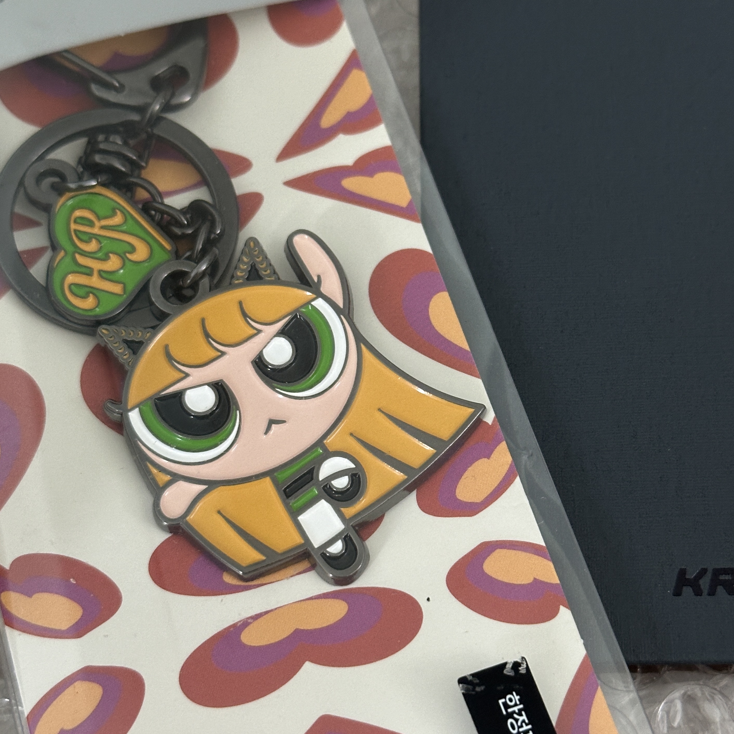 NewJeans x The Powerpuff Girls Metal Keyring Haerin 착용 스타일