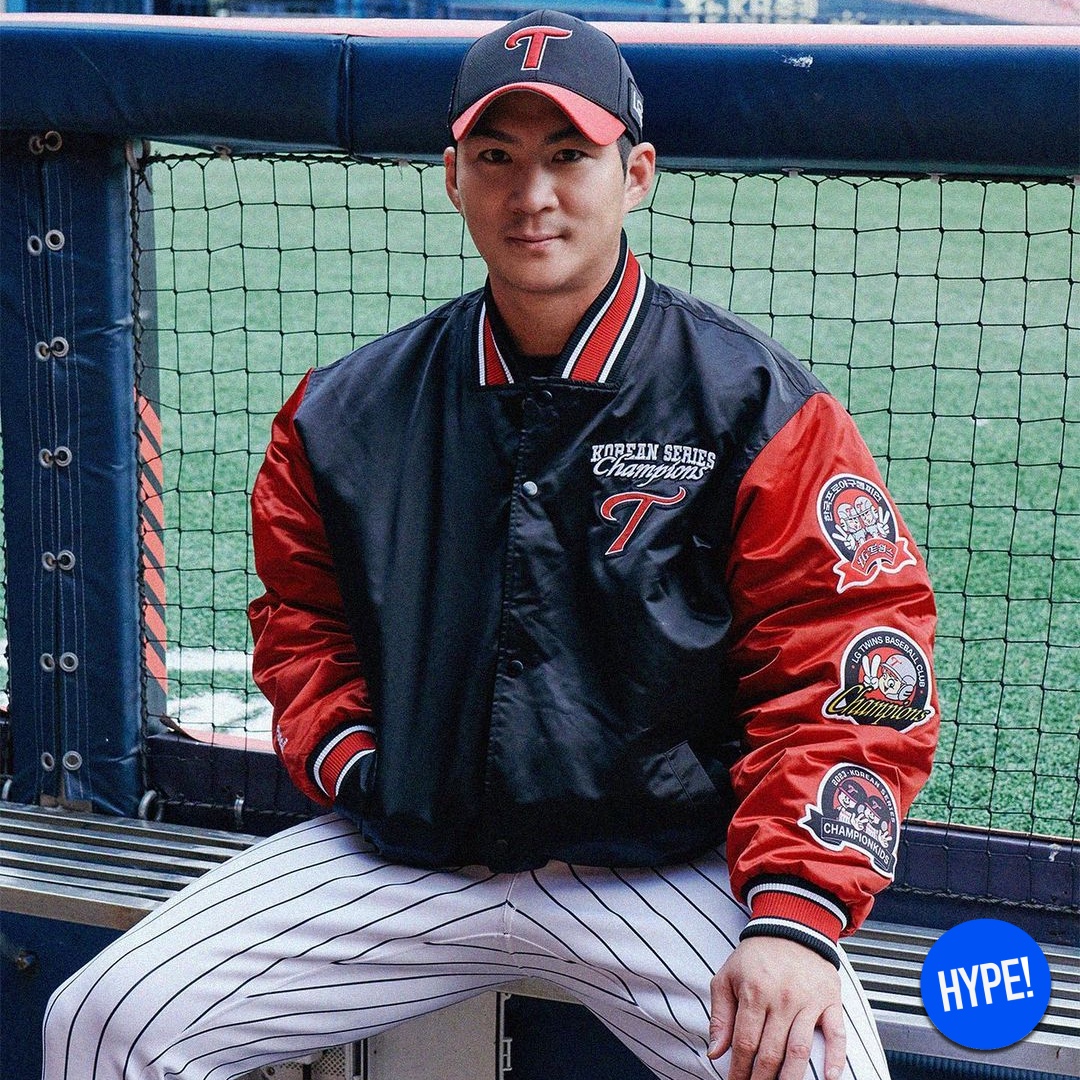 BDNS x LG TWINS Classic Logo Cap Navy 착용 스타일 - 2