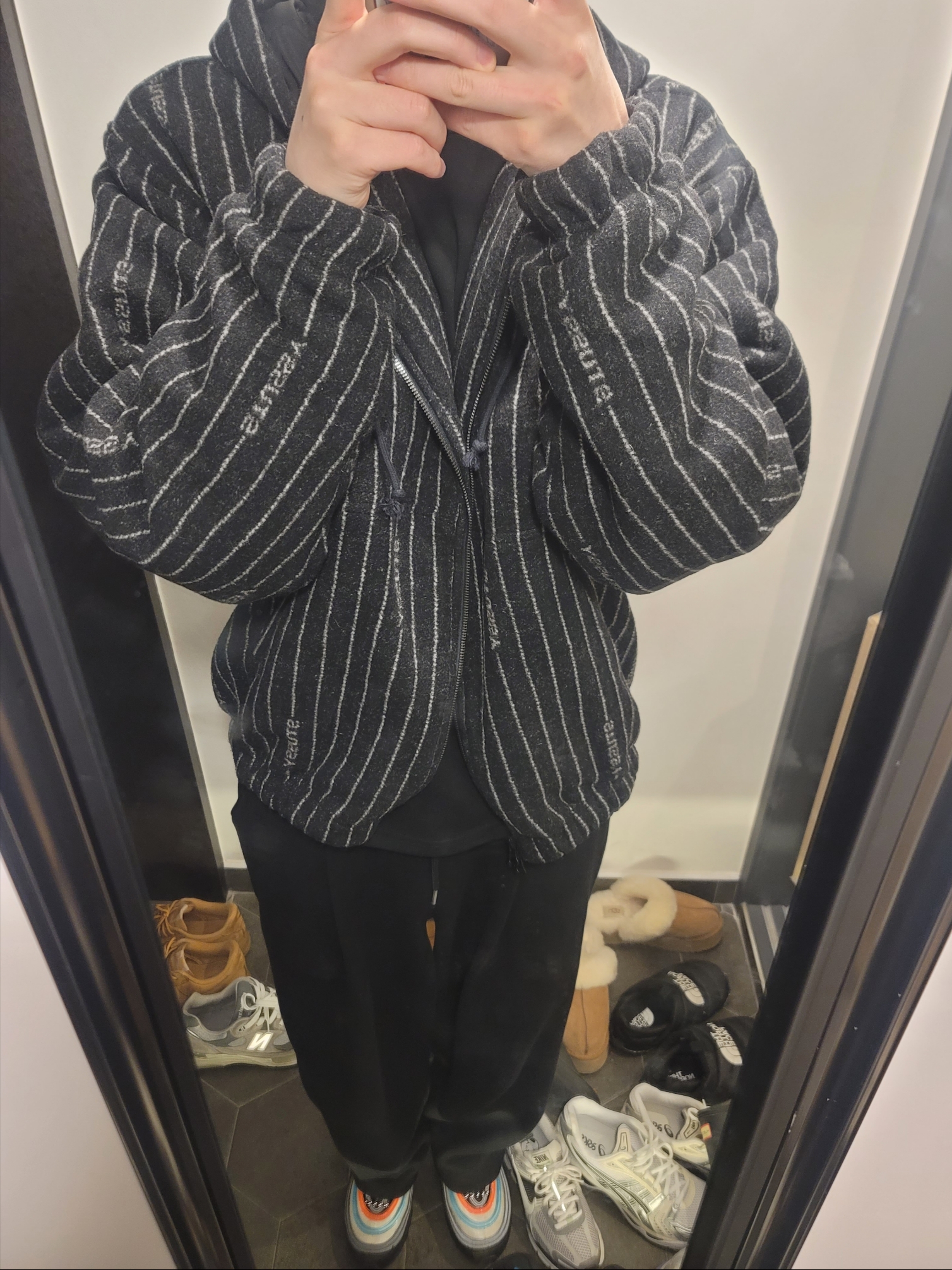 Nike x Stussy NRG Striped Wool Jacket Black (DR4023-010), Nike Air Max 97 Neon Seoul 착용 스타일