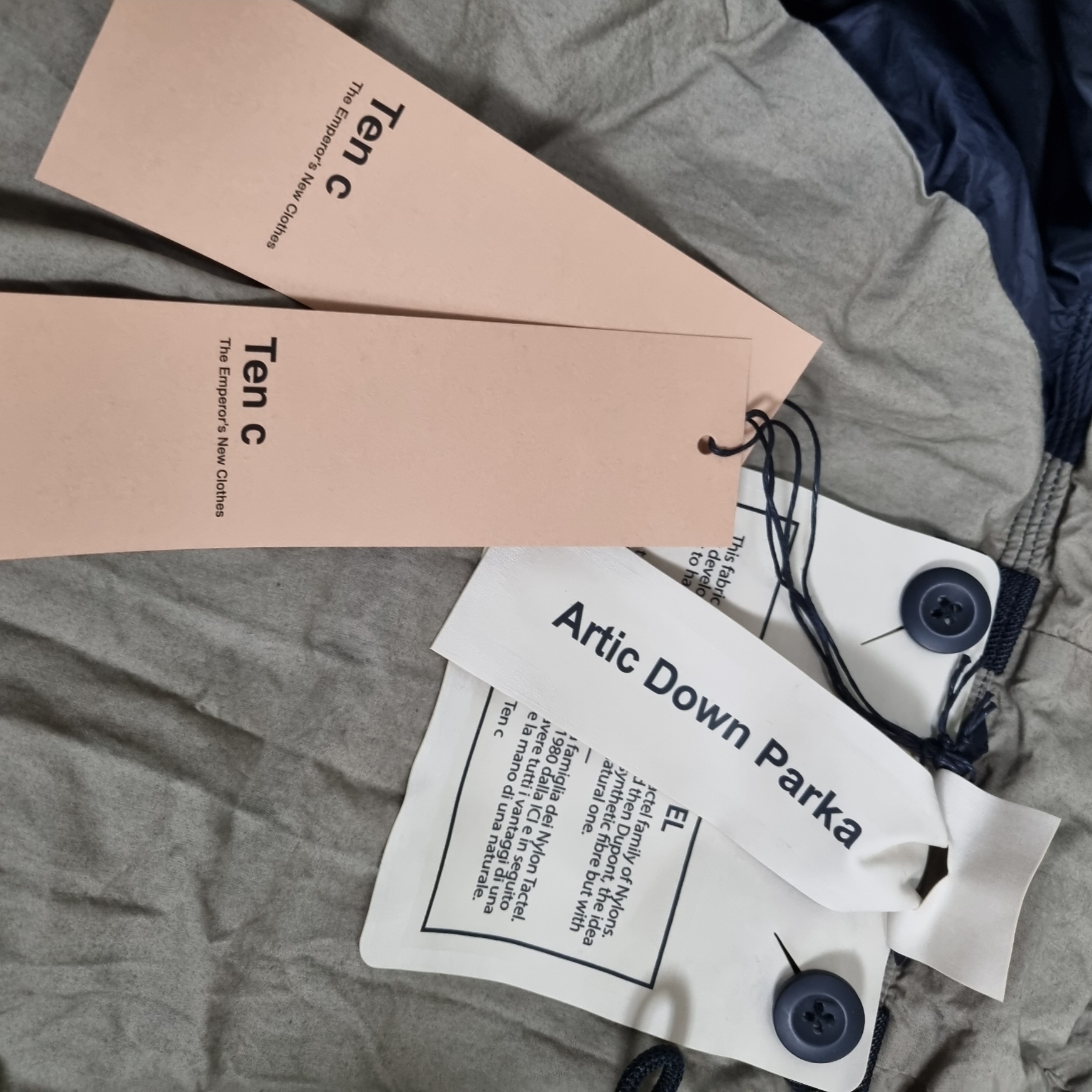 Ten C Artic Down Parka Black 착용 스타일