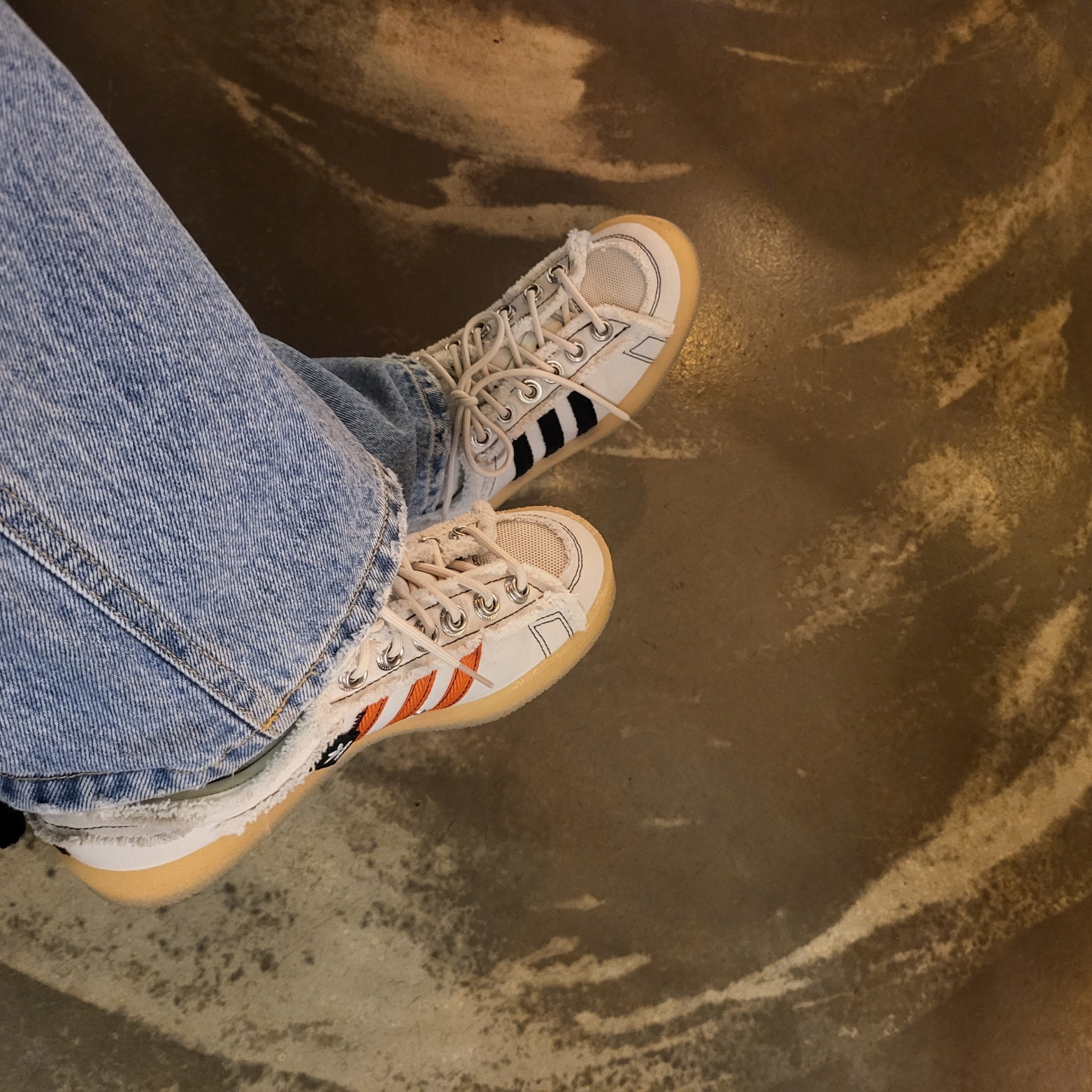 Adidas x Song for the Mute Campus 80s Bliss Core Black 착용 스타일