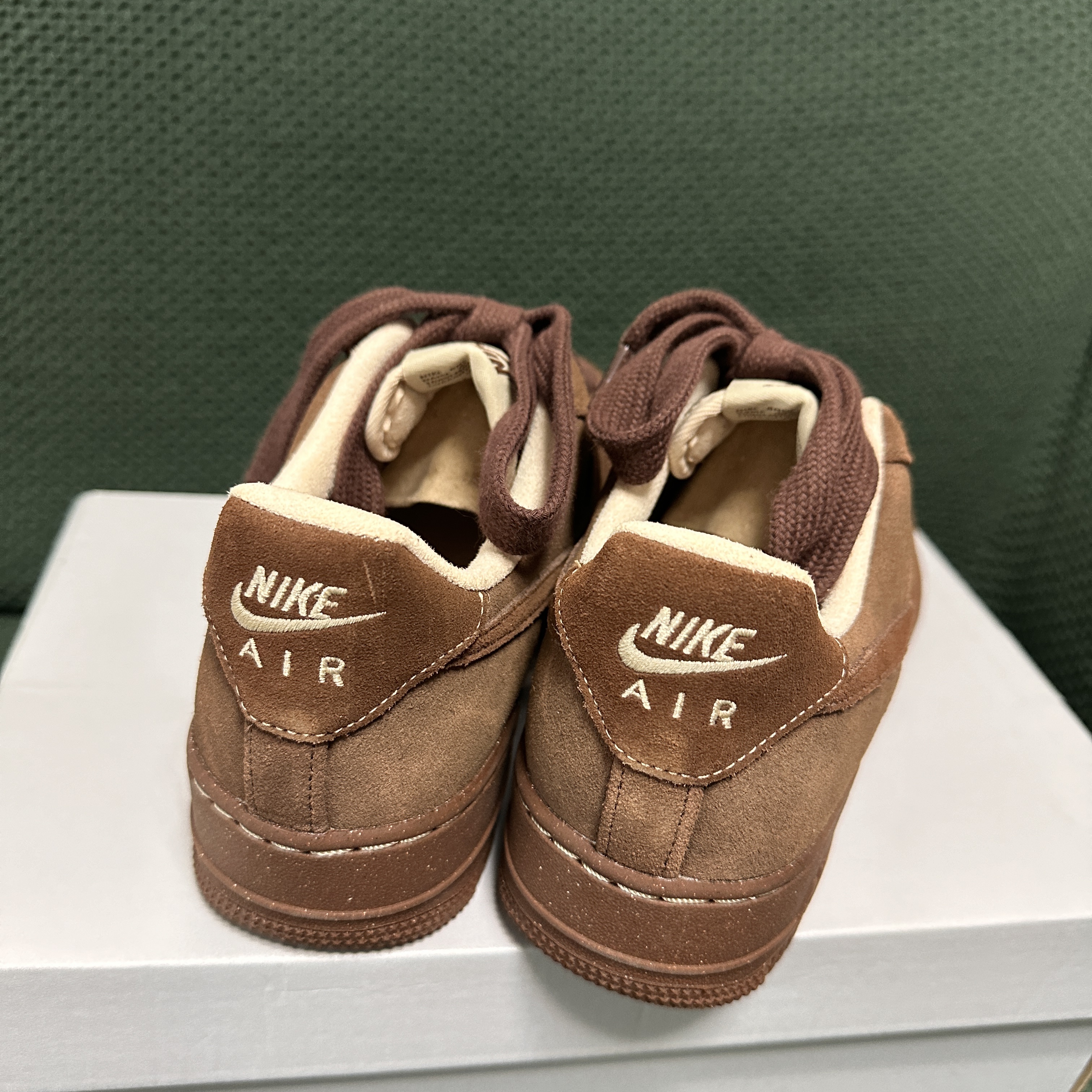 (W) Nike Air Force 1 '07 Cacao Wow 착용 스타일 - 2