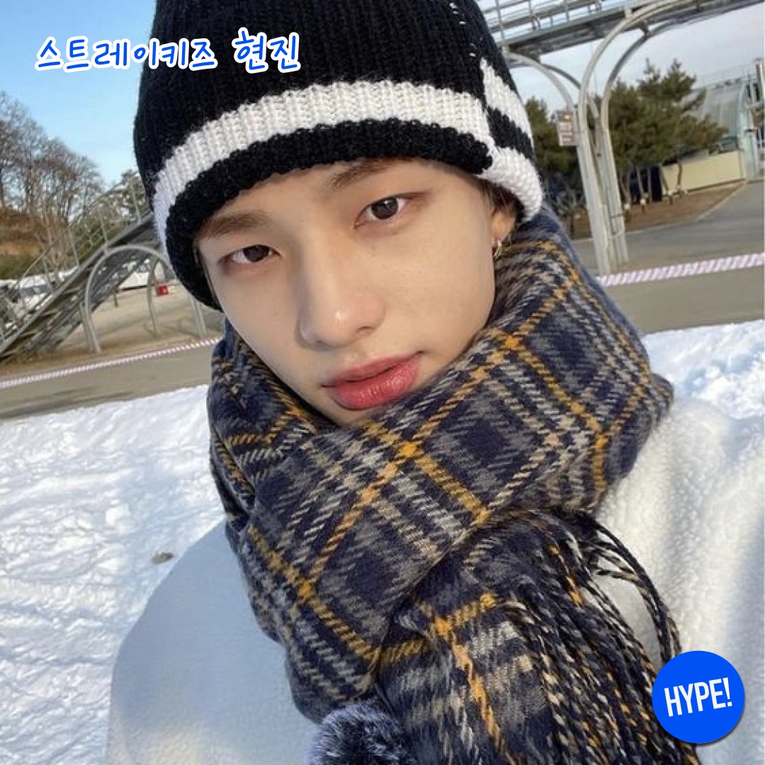 (W) UGG Embroidered Logo Earmuff Chestnut, Louis Vuitton Reykjavik Muffler Beige 착용 스타일 - 8
