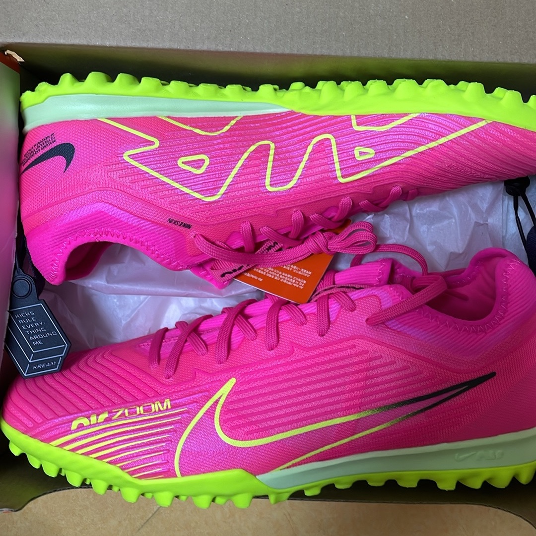 Nike Zoom Mercurial Vapor 15 Pro TF Pink Blast Volt 착용 스타일