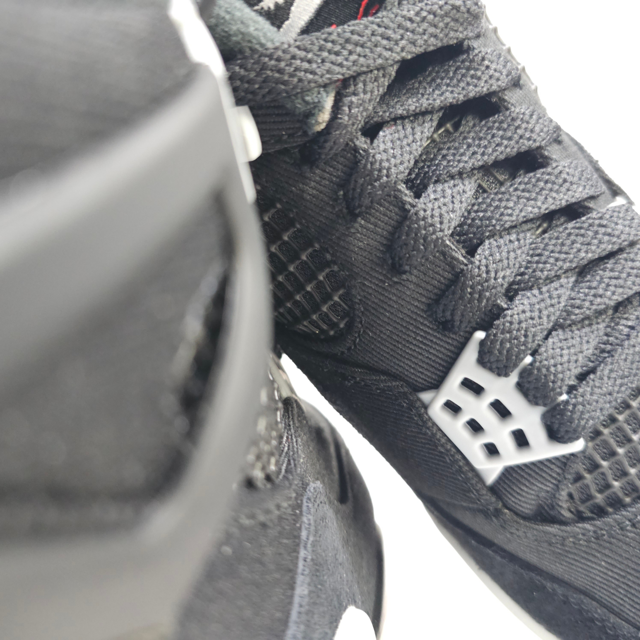 Jordan 4 Retro SE Black and Light Steel 착용 스타일 - 1