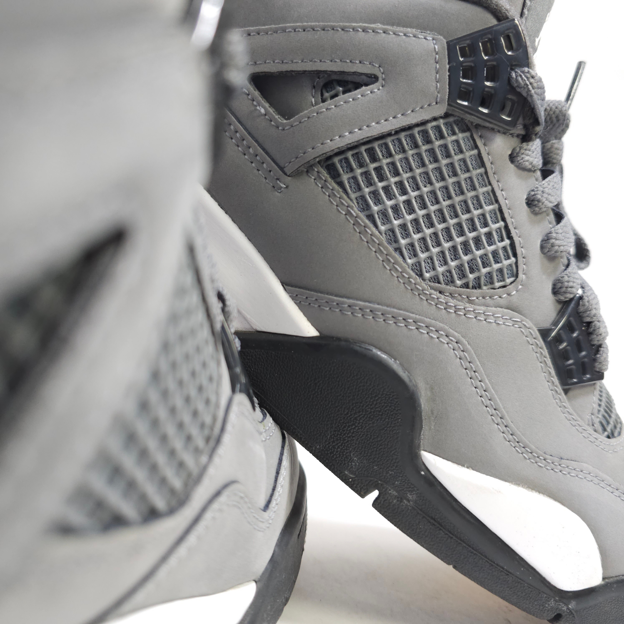 Jordan 4 Retro Cool Grey 2019 착용 스타일 - 2