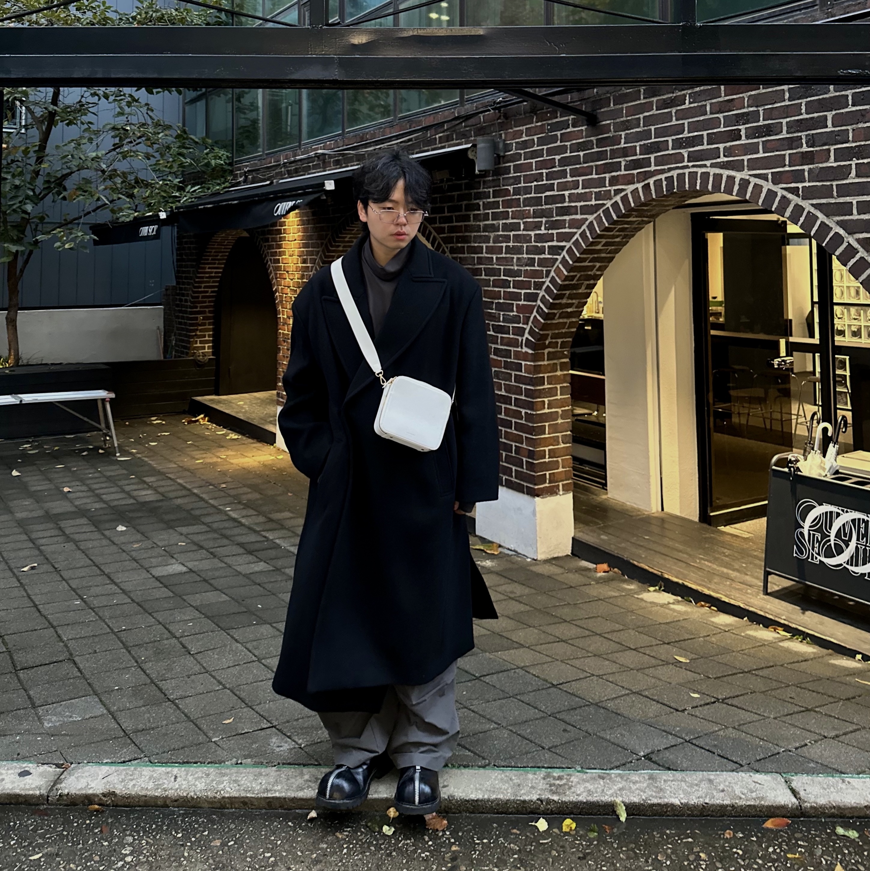 Millo Archive Double Coat Black 착용 스타일 - 2