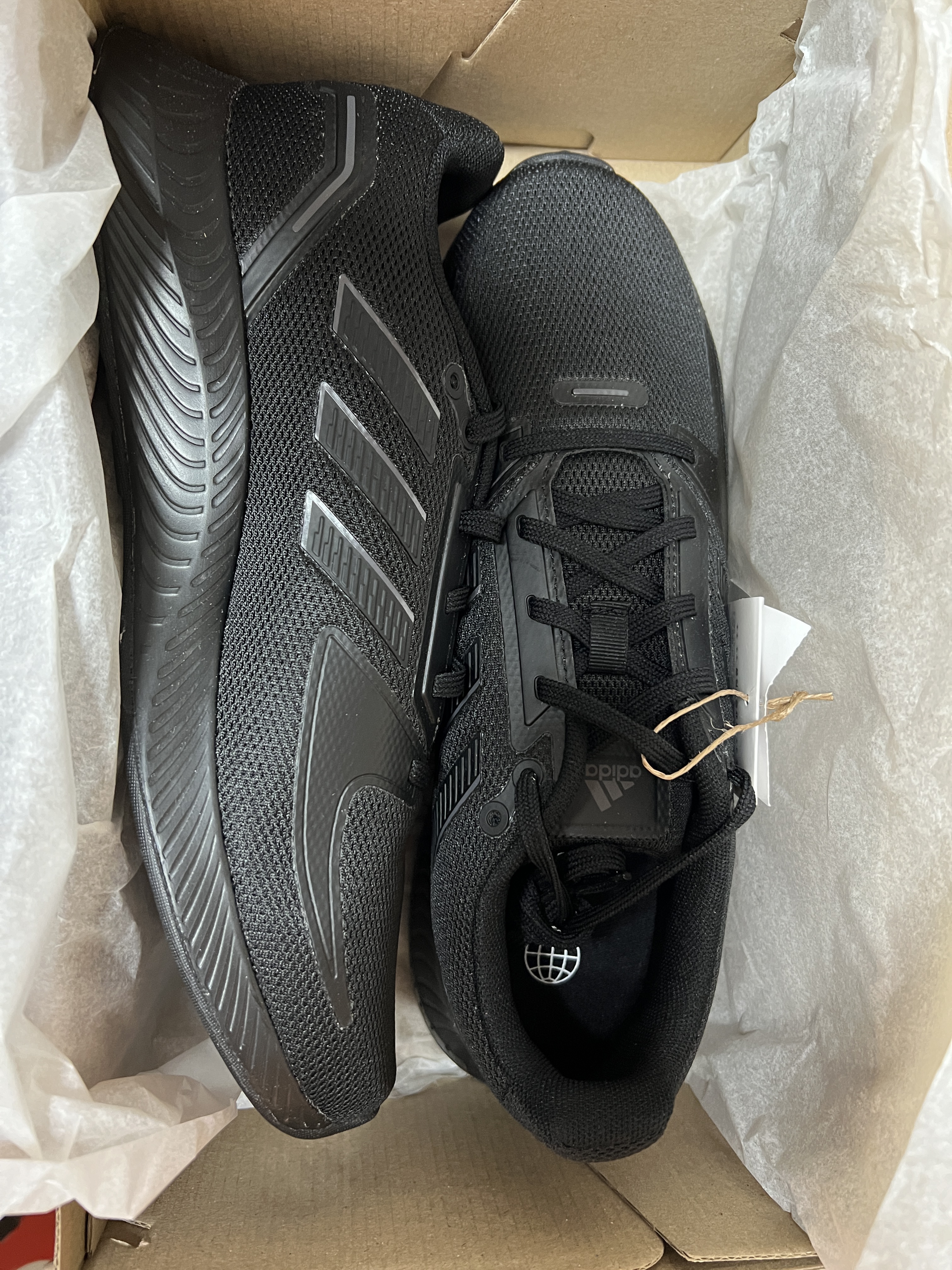 Adidas Runfalcon 2.0 Core Black Grey 착용 스타일