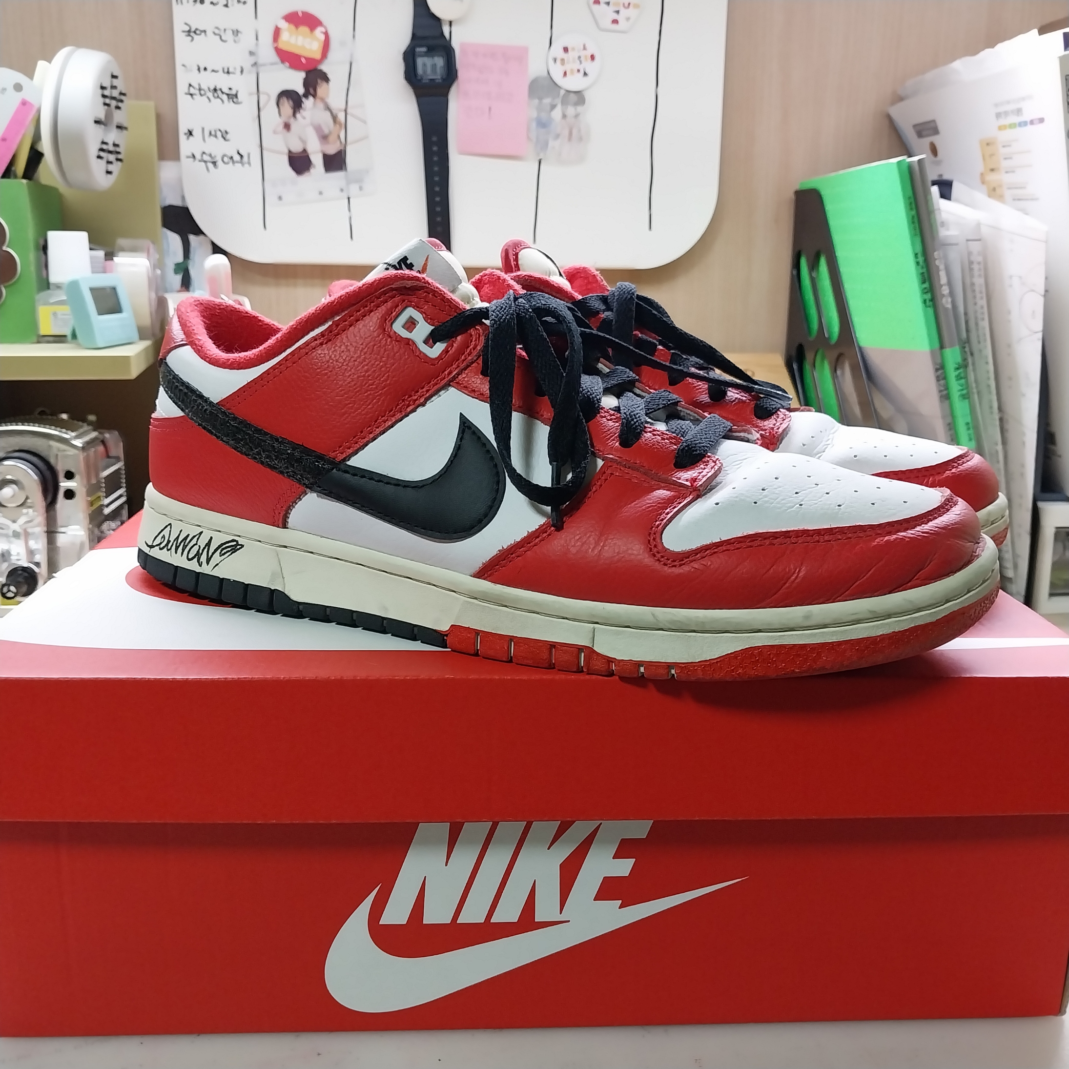 Nike Dunk Low Retro PRM University Red Black 착용 스타일 - 1