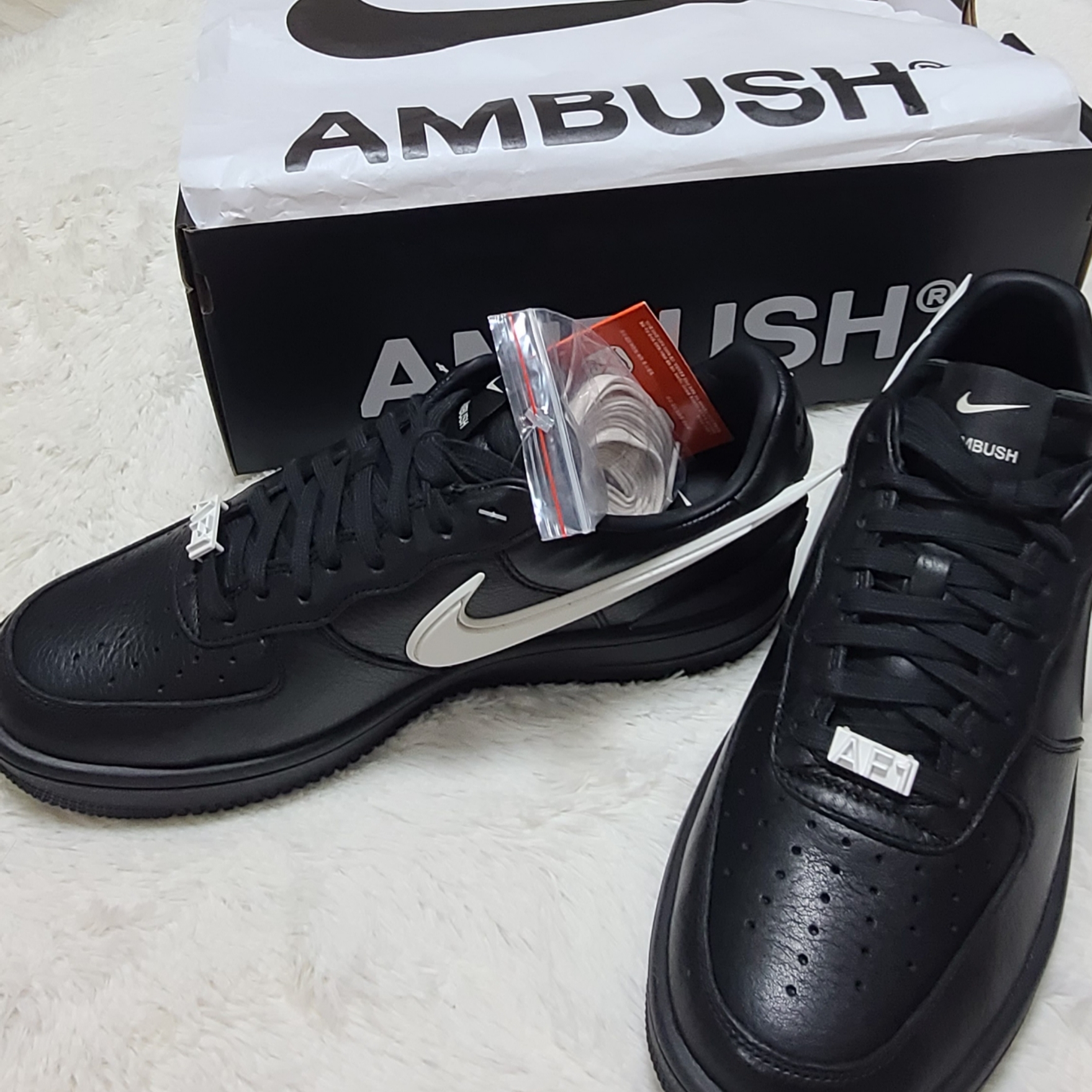 Nike x Ambush Air Force 1 Low SP Black 착용 스타일 - 2