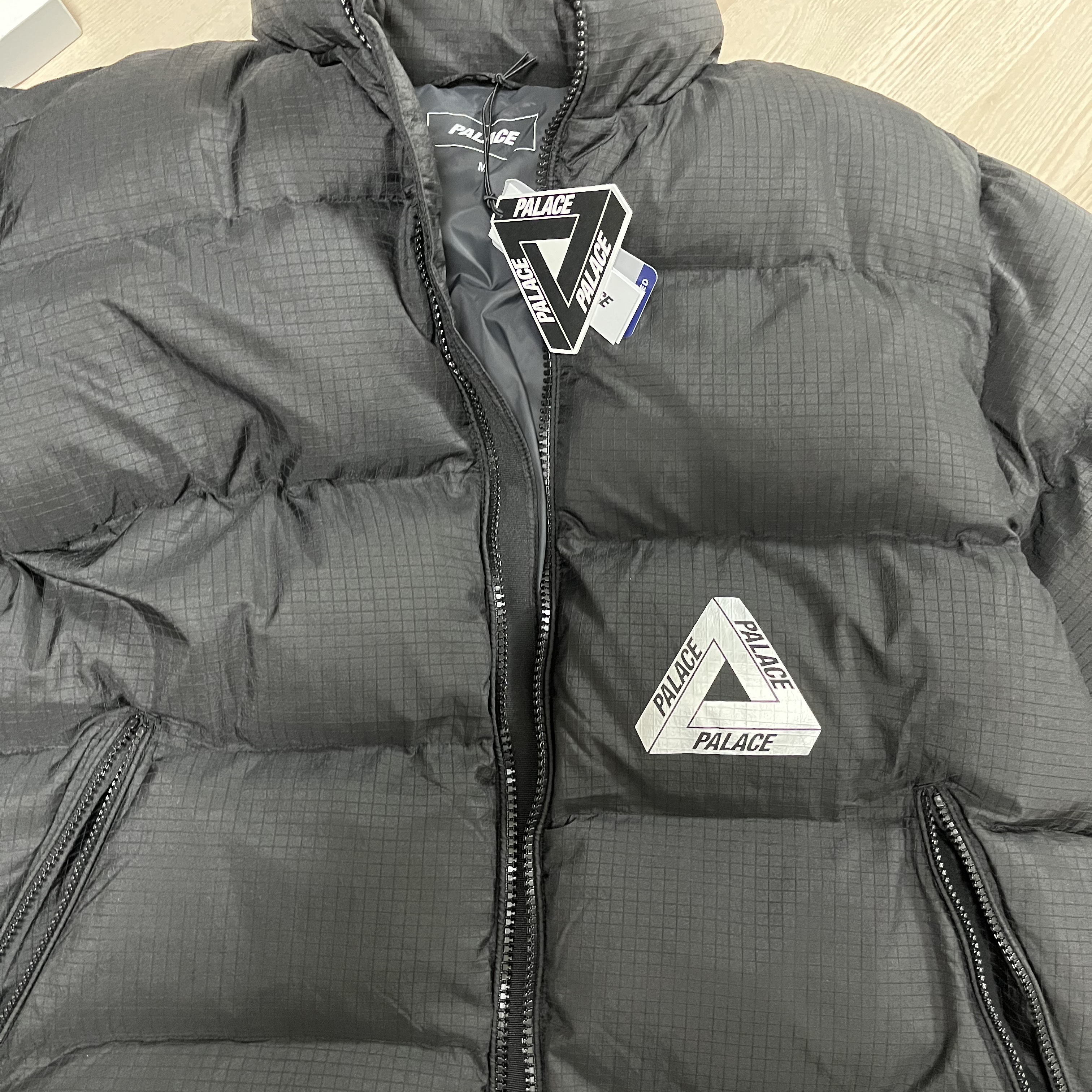 Palace Ripstop Puffa Black - 23FW, Nike x Stussy NRG Washed Fleece Pants Black (DO5296-010) 착용 스타일 - 1