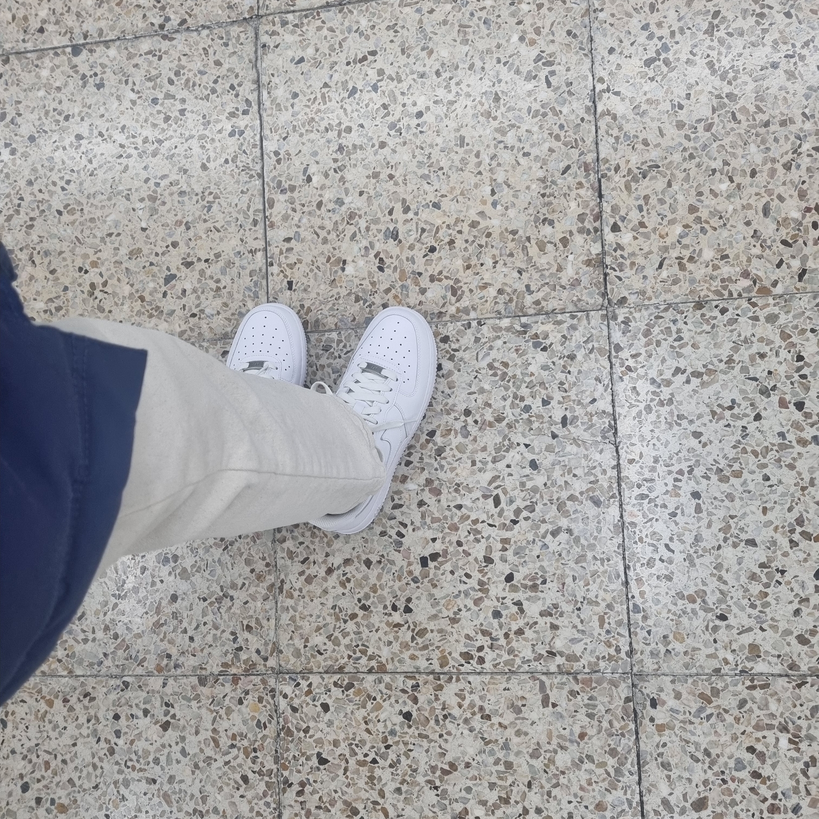 (W) Nike Air Force 1 '07 Low White 착용 스타일