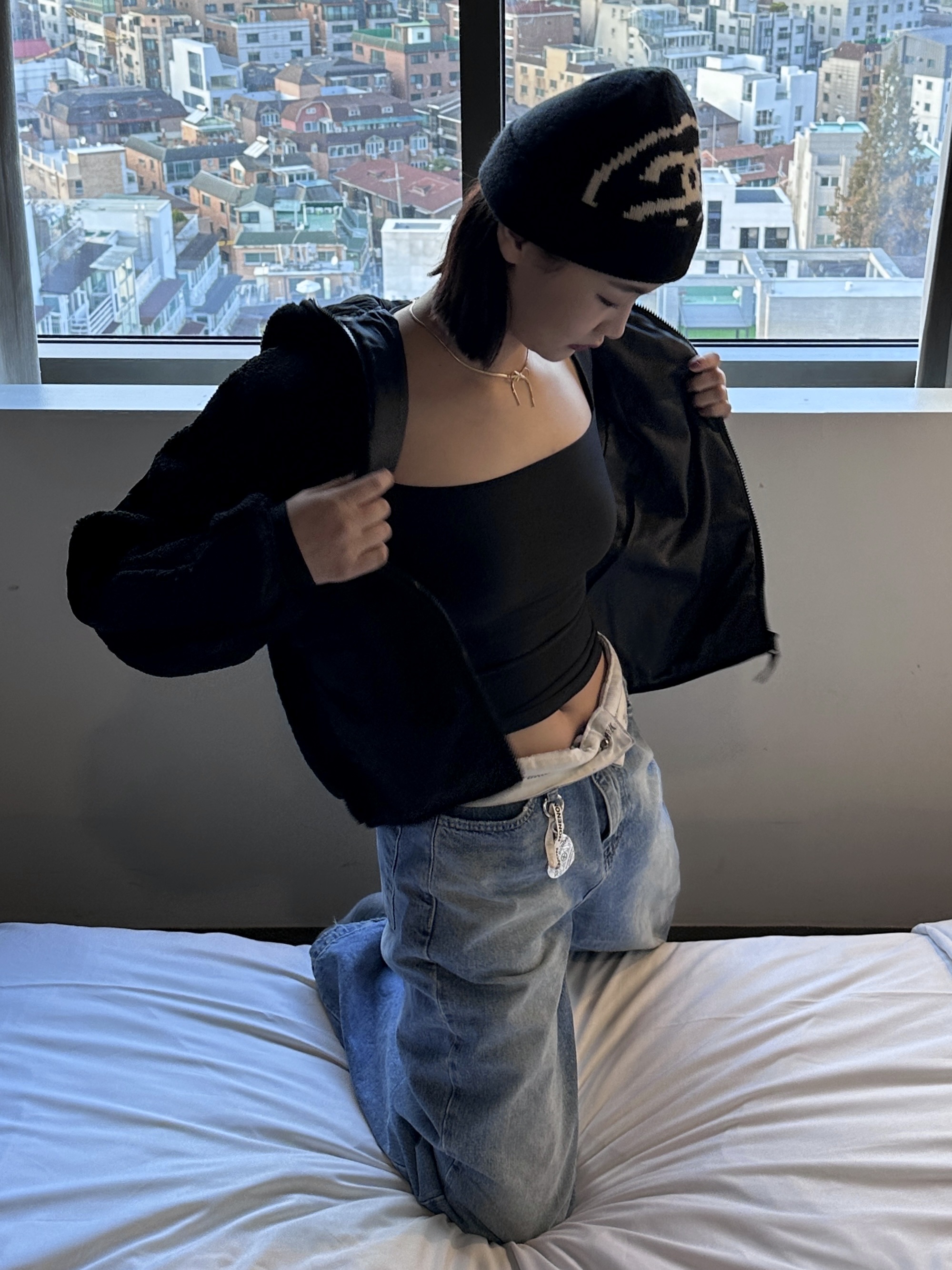 Stussy Big Link Cuff Beanie Black 착용 스타일 - 2