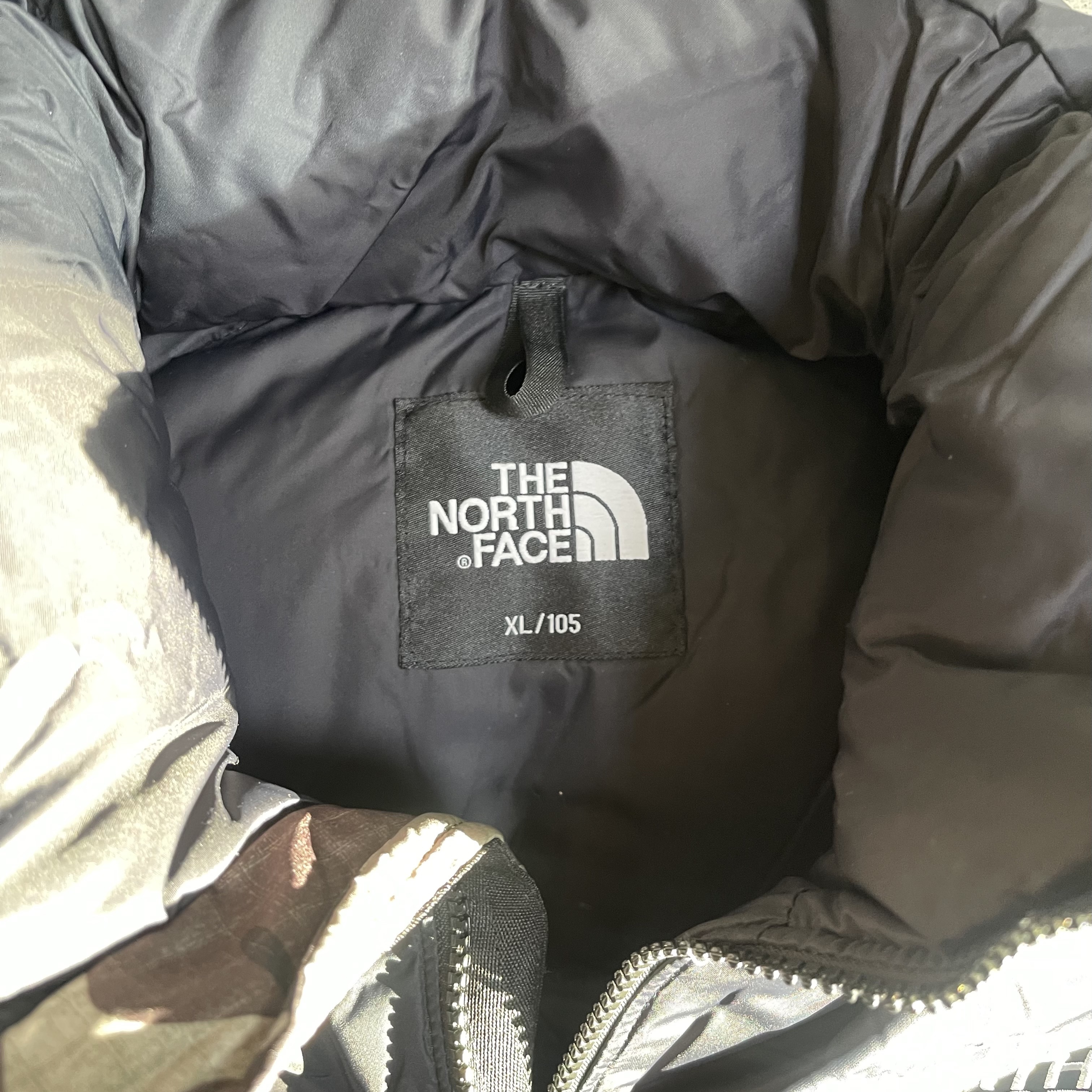 The North Face 1996 Novelty Nuptse Jacket Khaki 착용 스타일 - 3