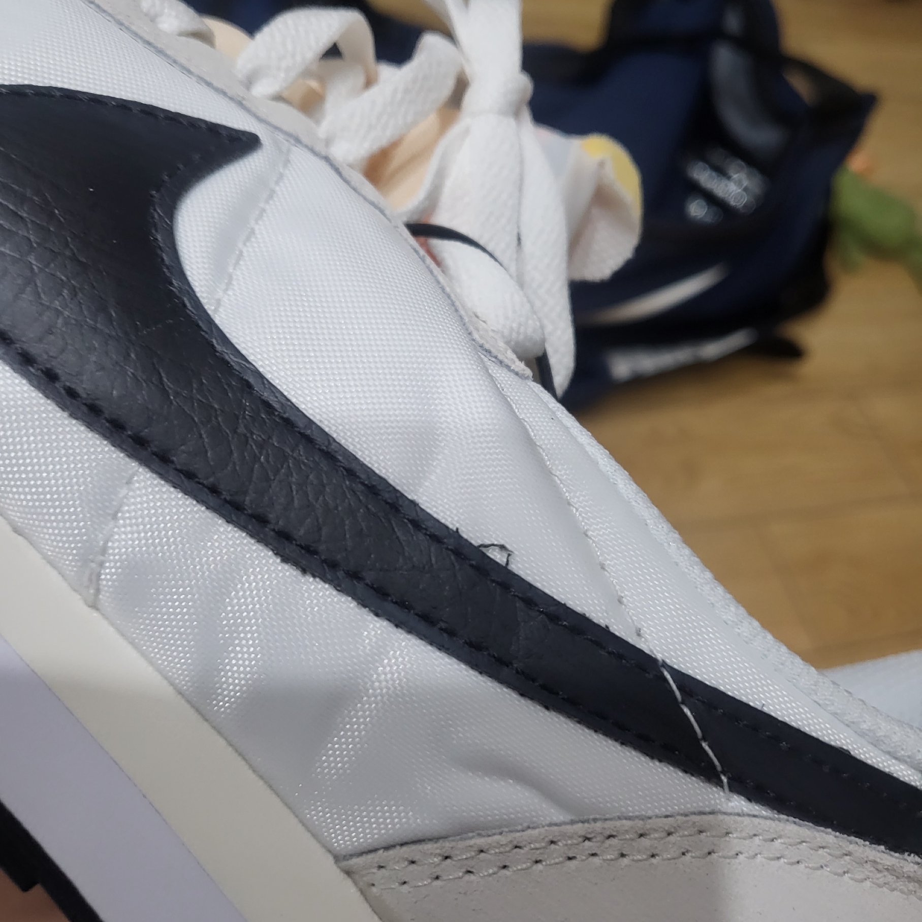 Nike Waffle Trainer 2 Black Sail 착용 스타일 - 3