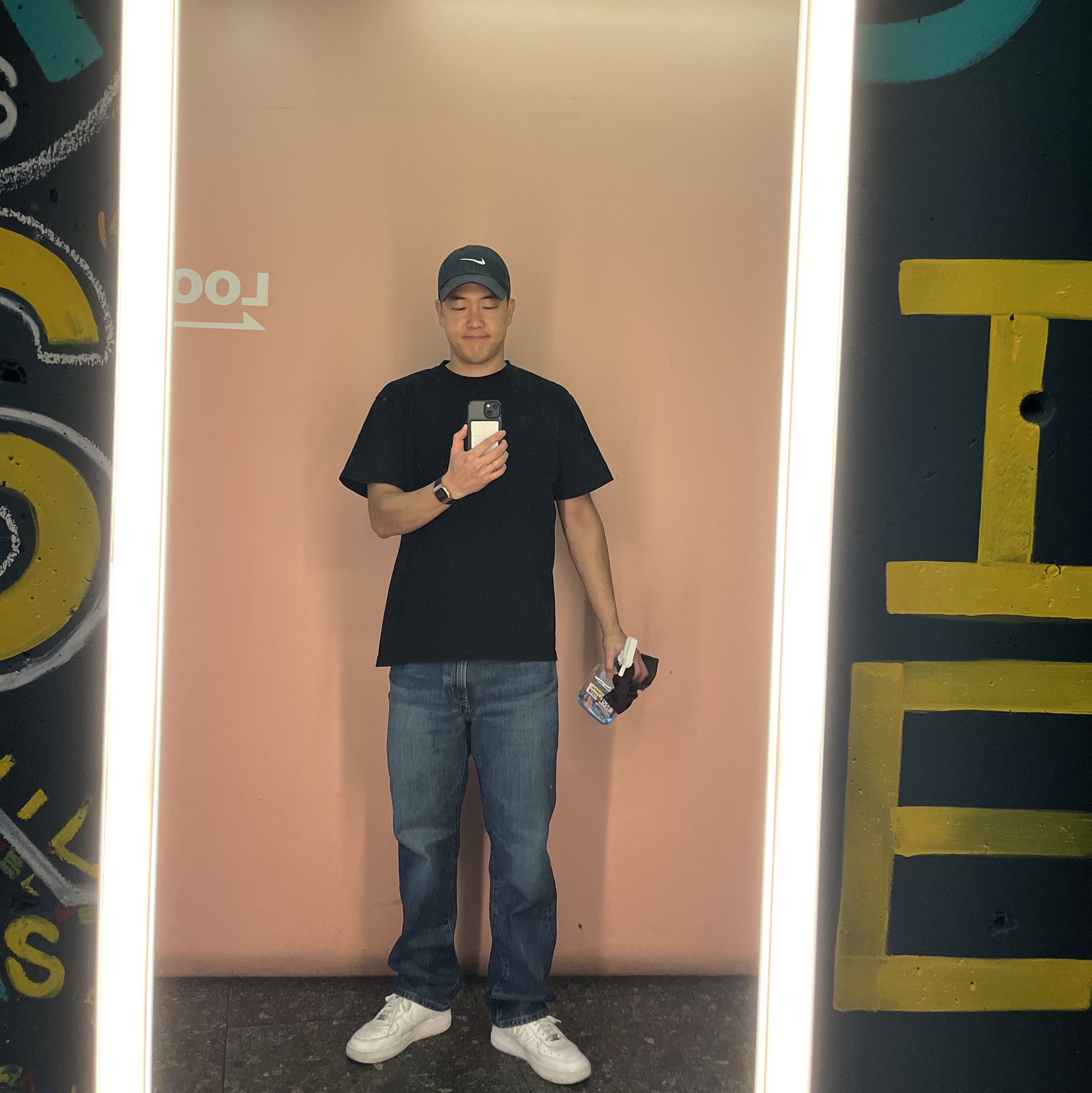 Nike Air Force 1 '07 Low White, Nike NSW Heritage 86 Swoosh Denim Cap Black 착용 스타일