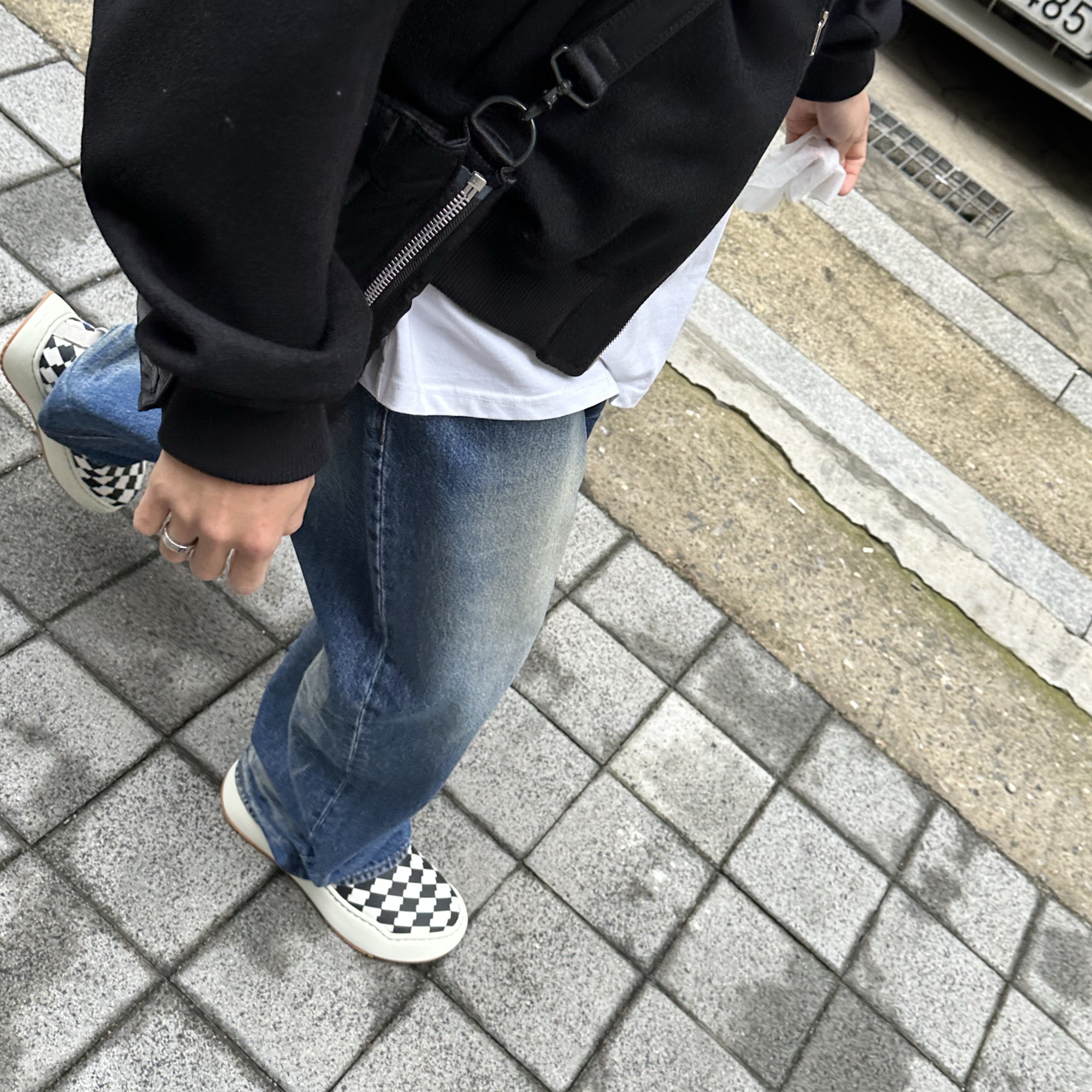 Ader Error Log; Lad Tenit Noir 착용 스타일 - 1