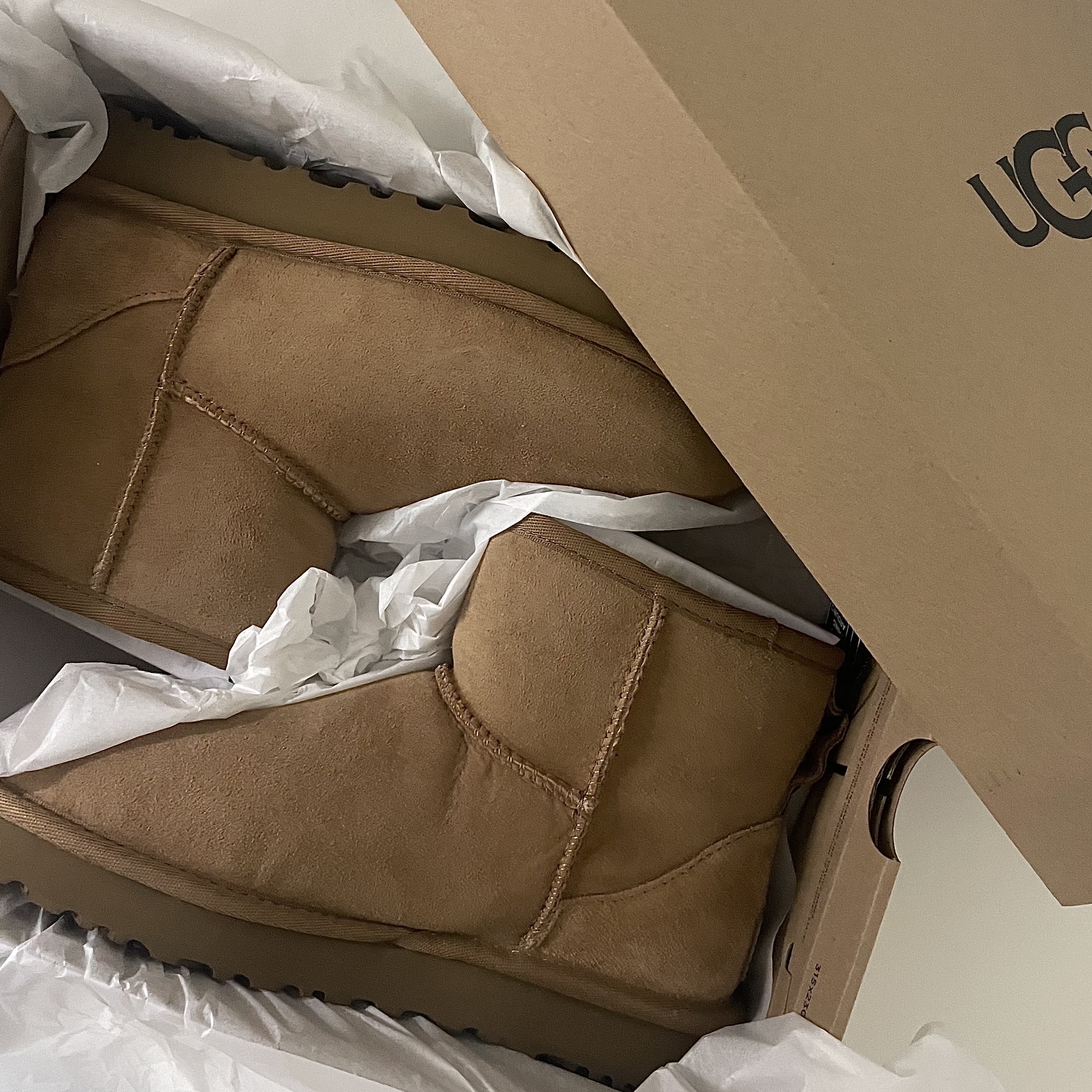 (W) UGG Classic Mini II Boots Chestnut 착용 스타일 - 2
