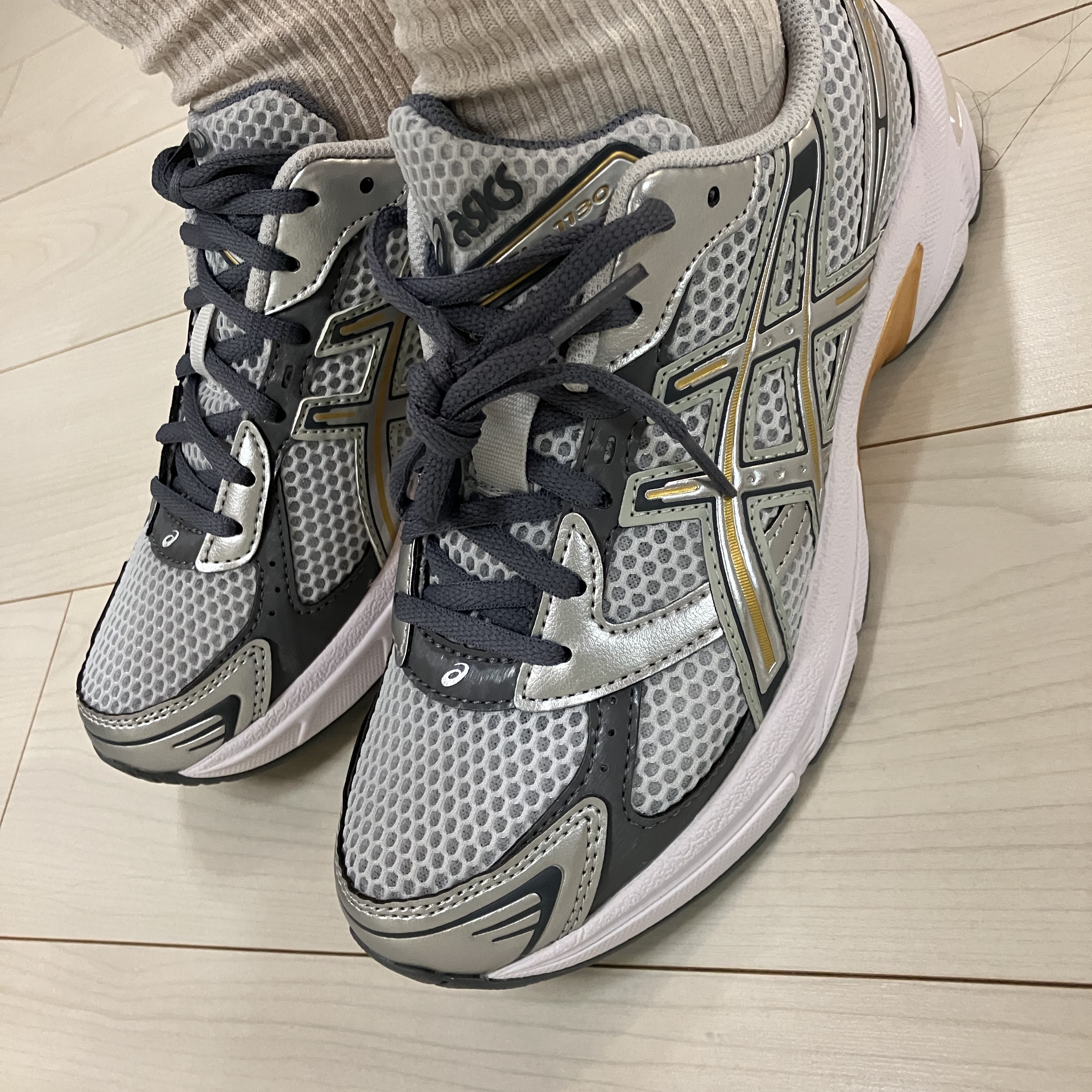 Asics Gel-1130 Polar Shade Pure Silver 착용 스타일