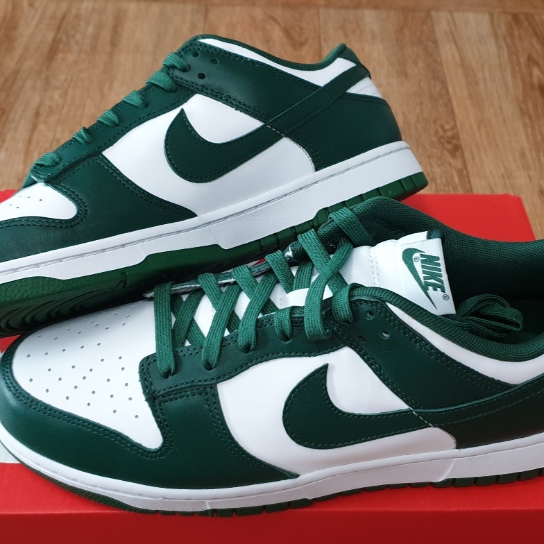 Nike Dunk Low Retro Varsity Green 착용 스타일