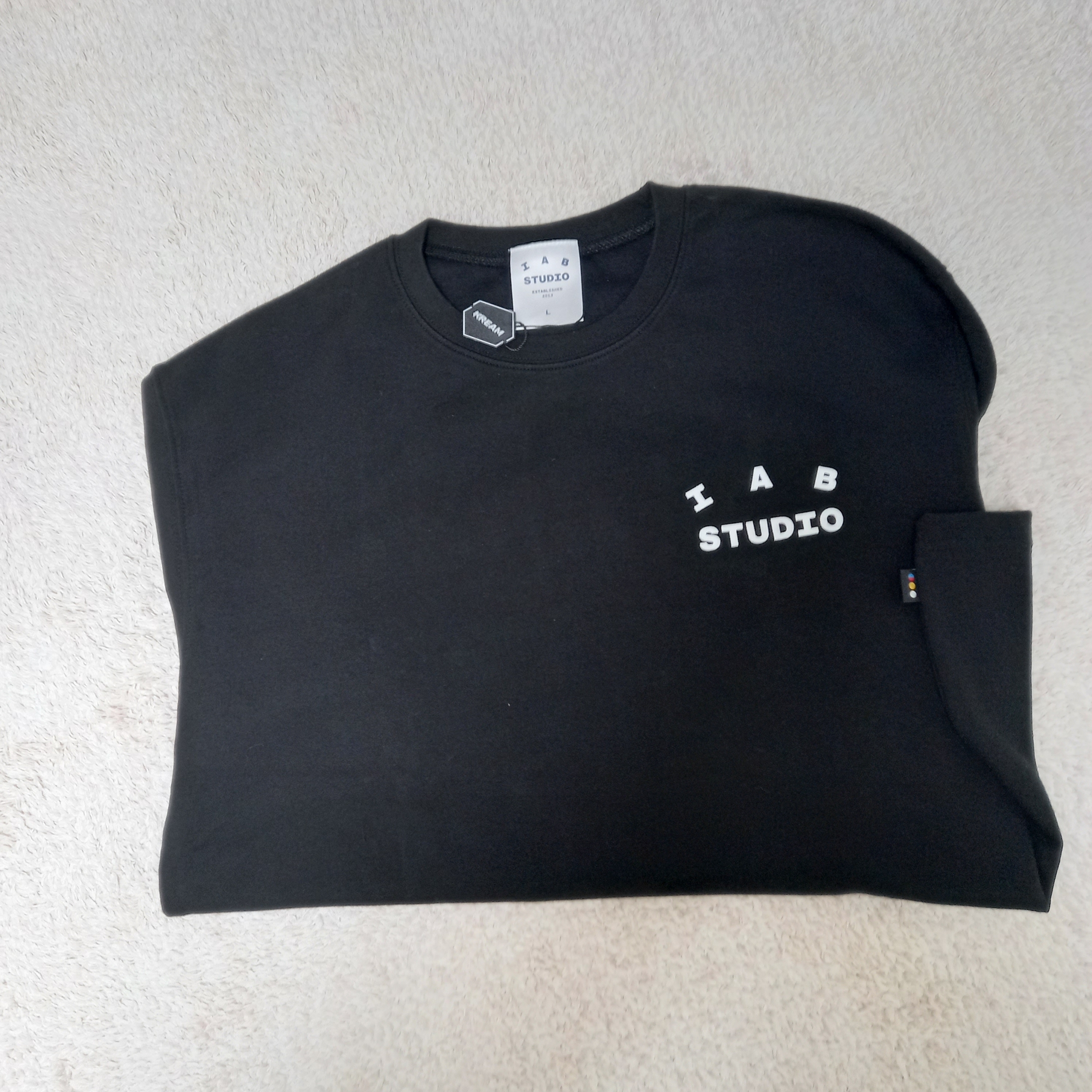 IAB Studio Long Sleeve Black - 23FW 착용 스타일 - 2