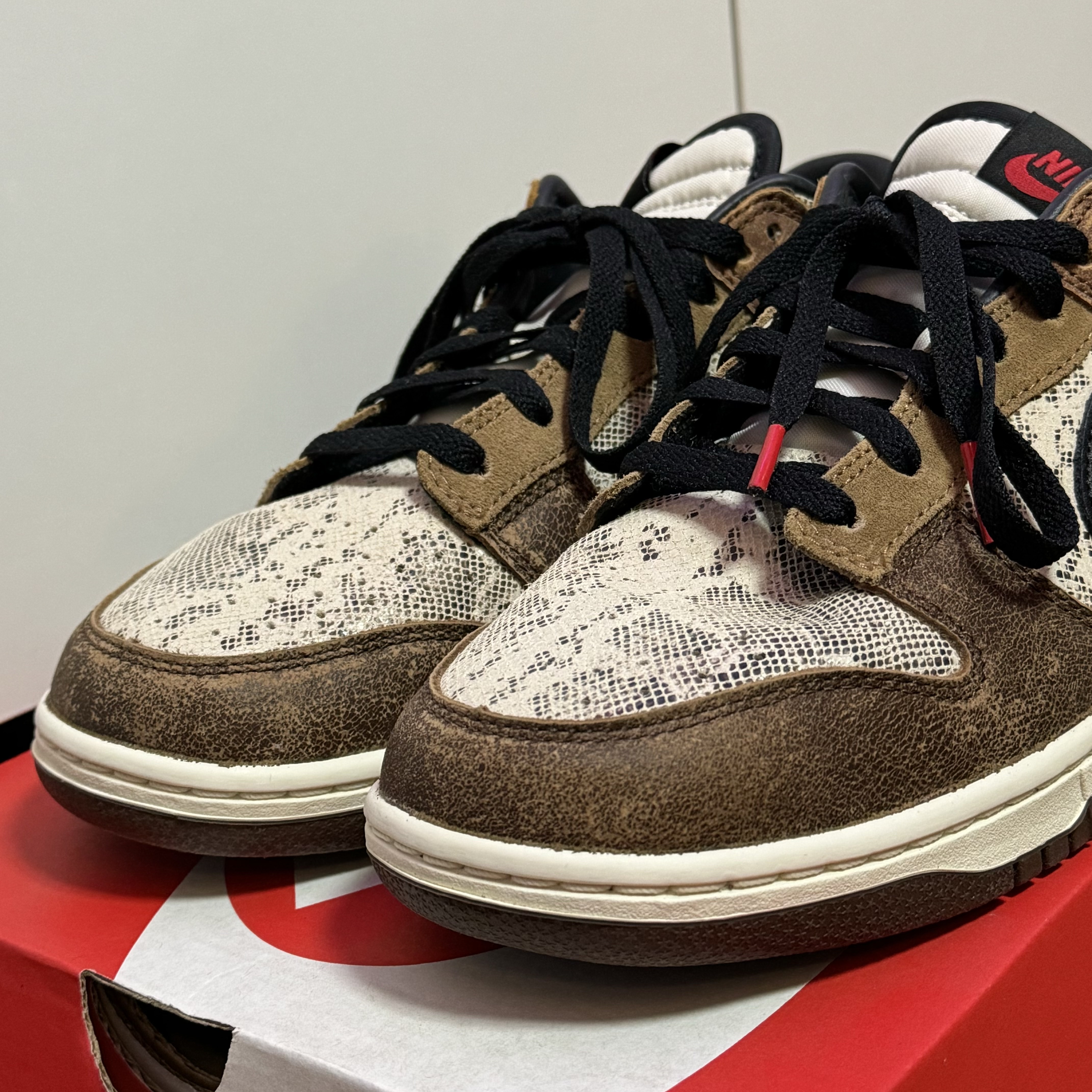 Nike Dunk Low PRM Head to Head 착용 스타일 - 3