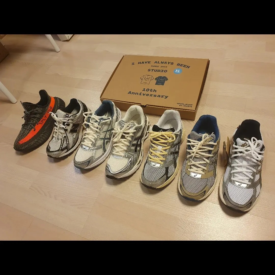 Asics Gel-Kayano 14 Cream Black, Adidas Yeezy Boost 350 V2 Beluga - Reflective 착용 스타일 - 1
