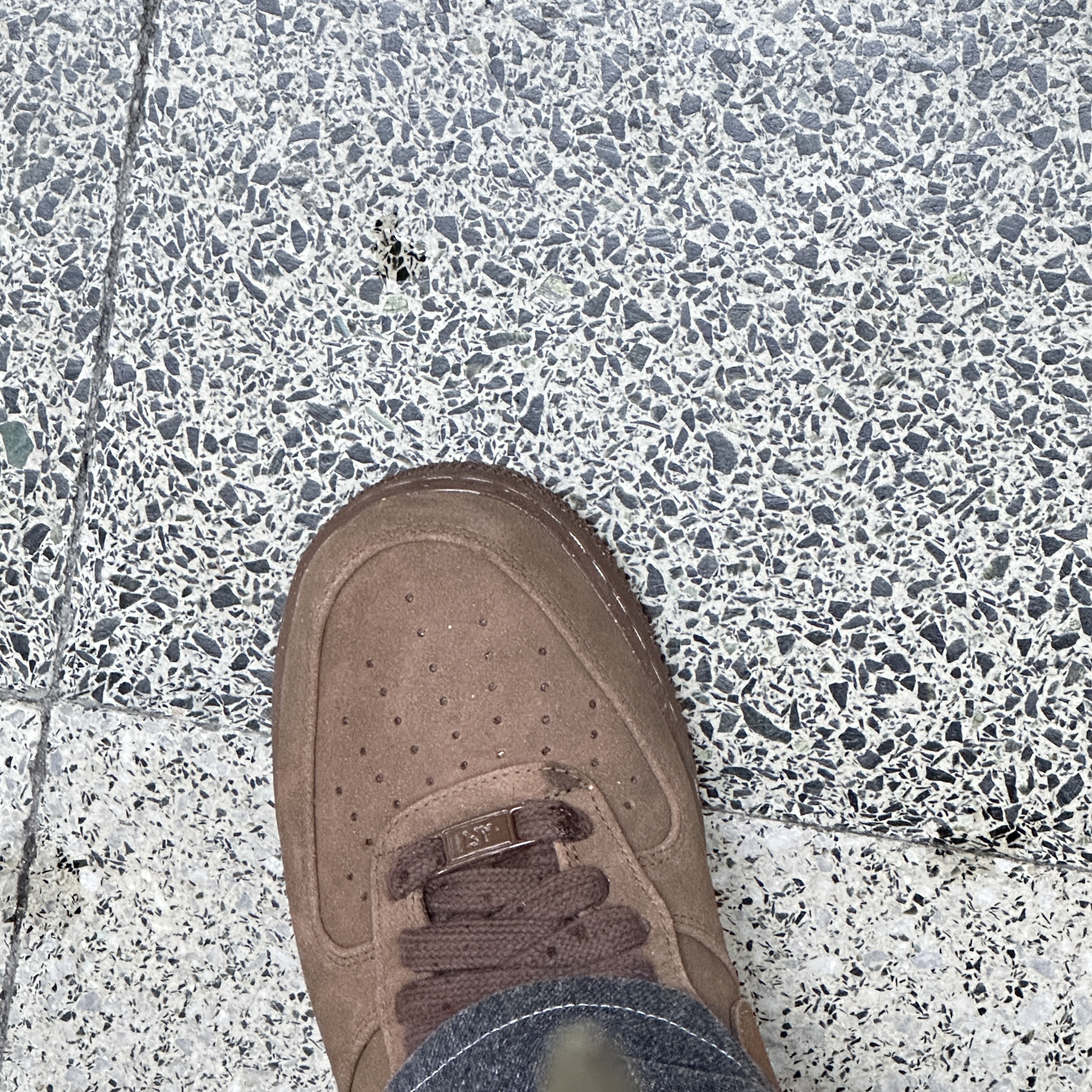 (W) Nike Air Force 1 '07 Cacao Wow 착용 스타일