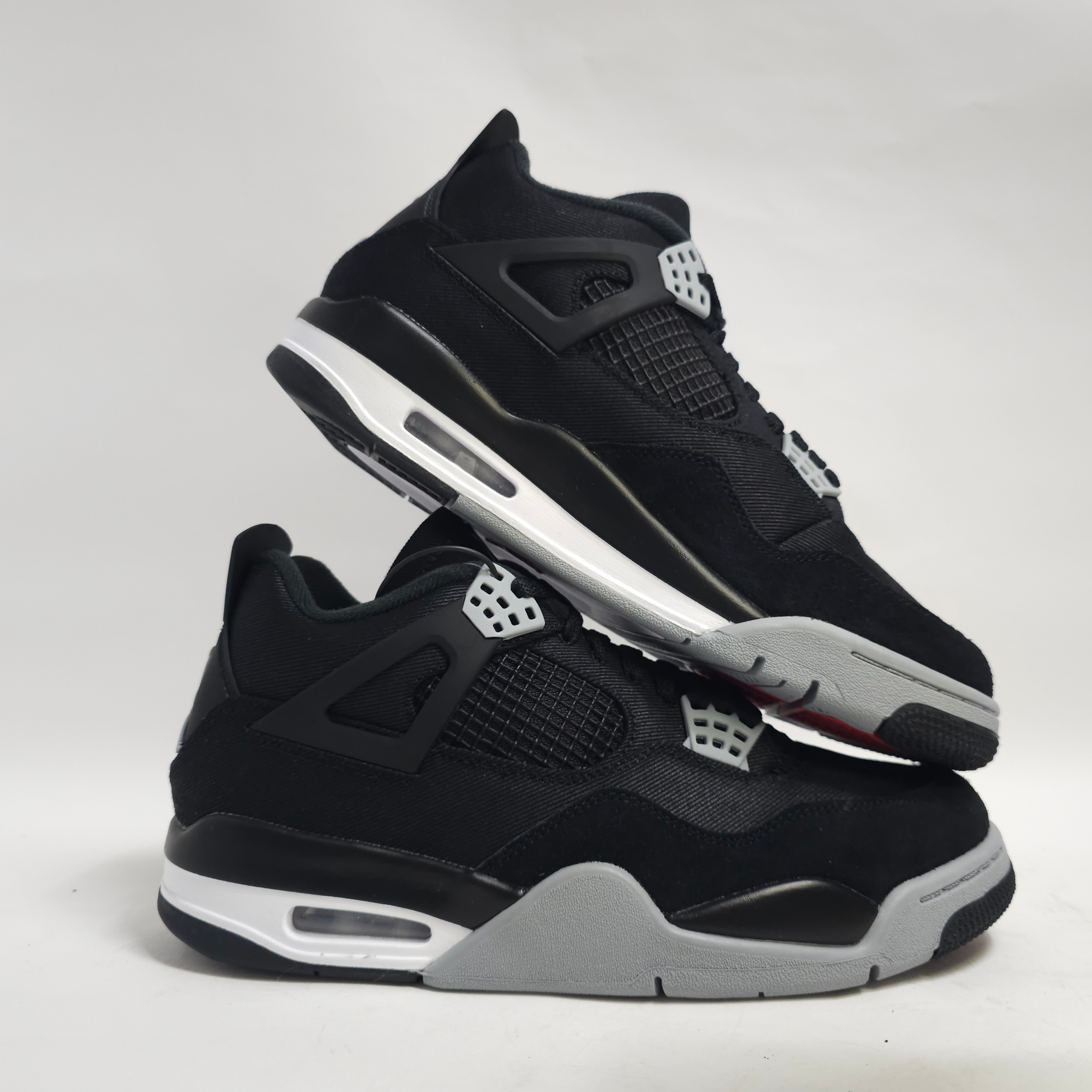 Jordan 4 Retro SE Black and Light Steel 착용 스타일 - 4