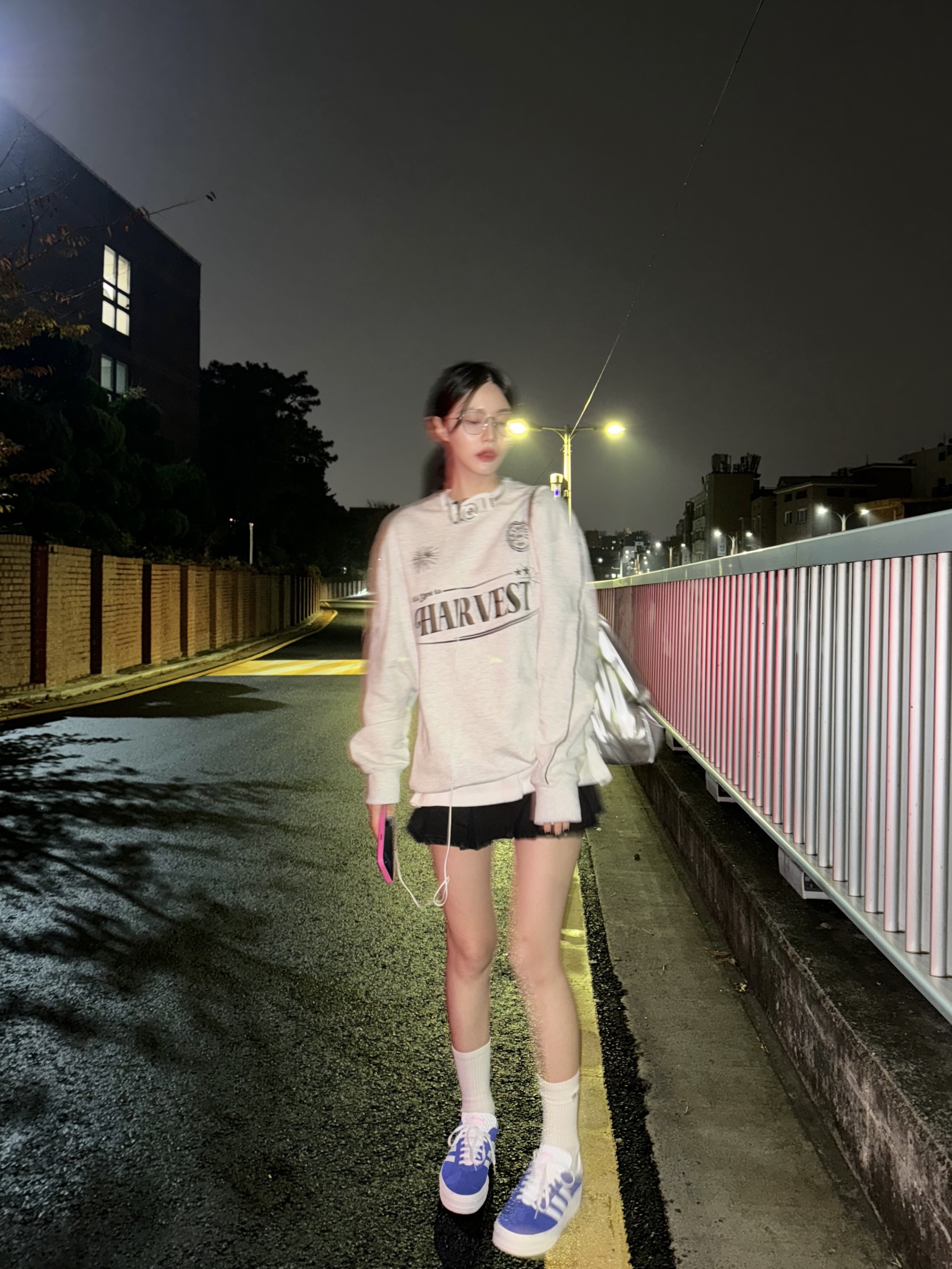 (W) Adidas Gazelle Bold Blue Pink, Supreme x Koss Portapro Headphones White - 23FW 착용 스타일 - 1