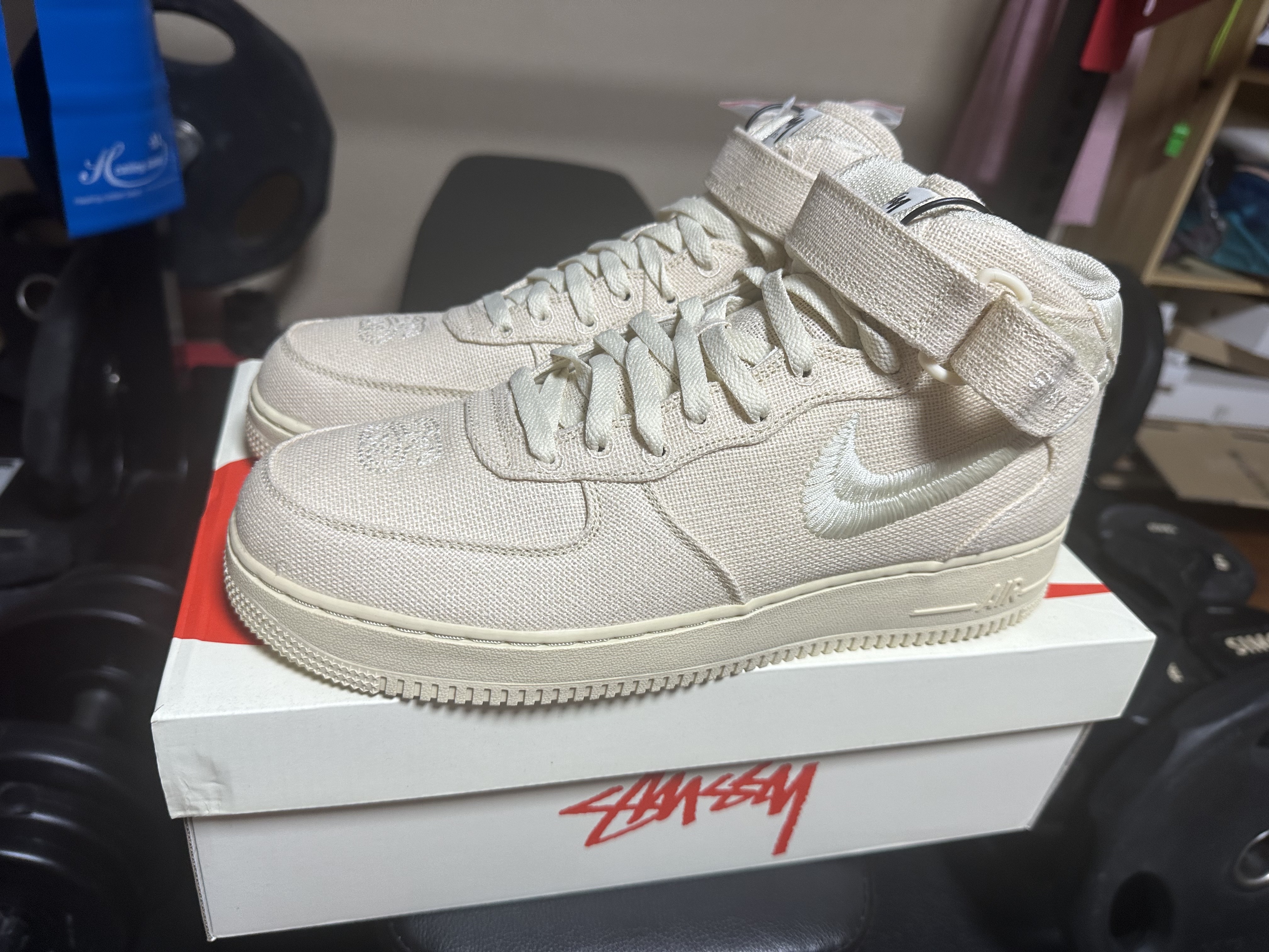 Nike x Stussy Air Force 1 '07 Mid SP Fossil 착용 스타일