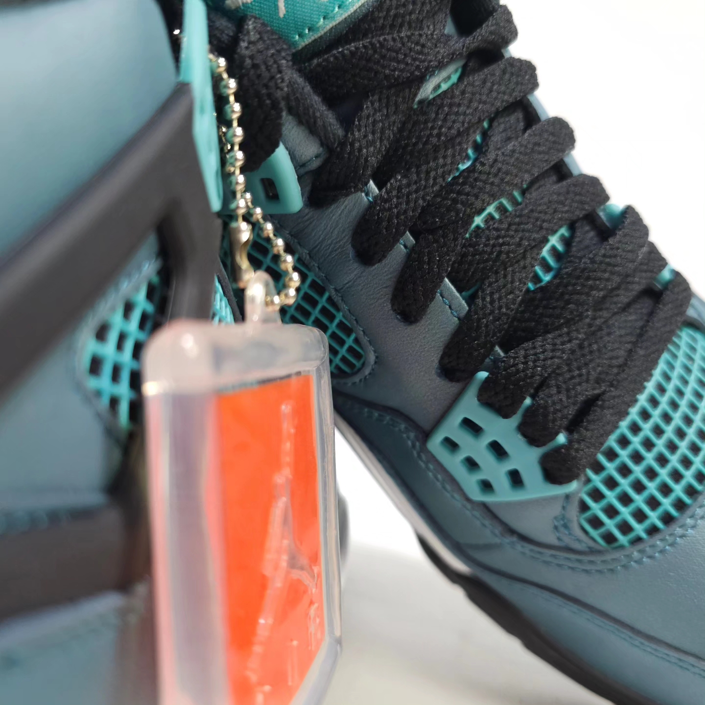 Jordan 4 Retro Teal 착용 스타일 - 1