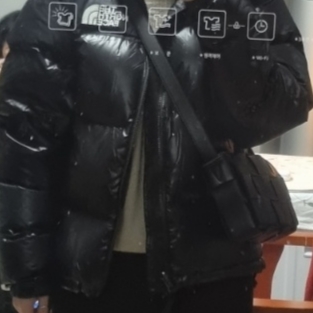 The North Face 1996 Eco Nuptse Jacket Real Black 착용 스타일