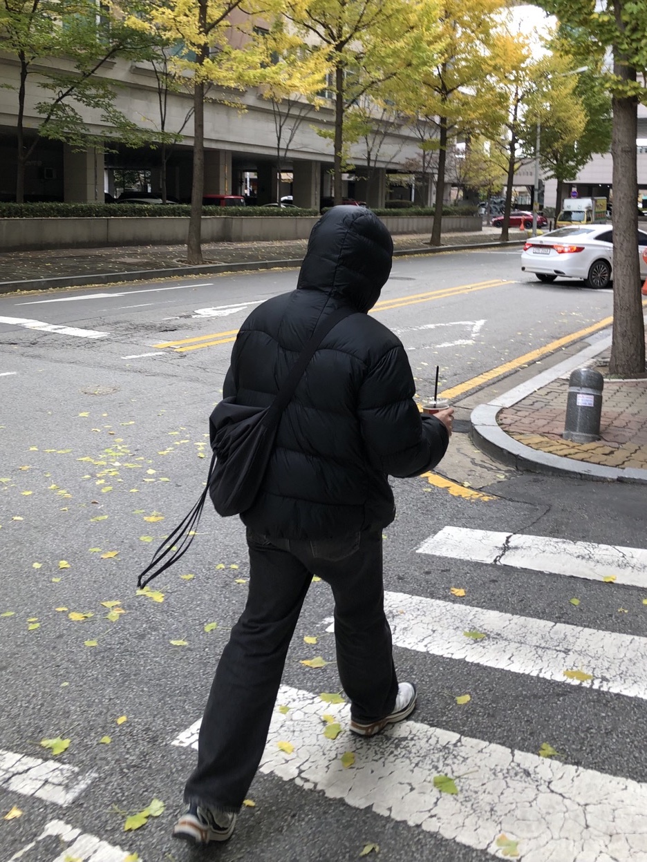 Salomon XT-6 Lunar Rock Dark Sapphire, Nike ACG Therma-Fit ADV Lunar Lake Puffer Jacket Black - Asia 착용 스타일