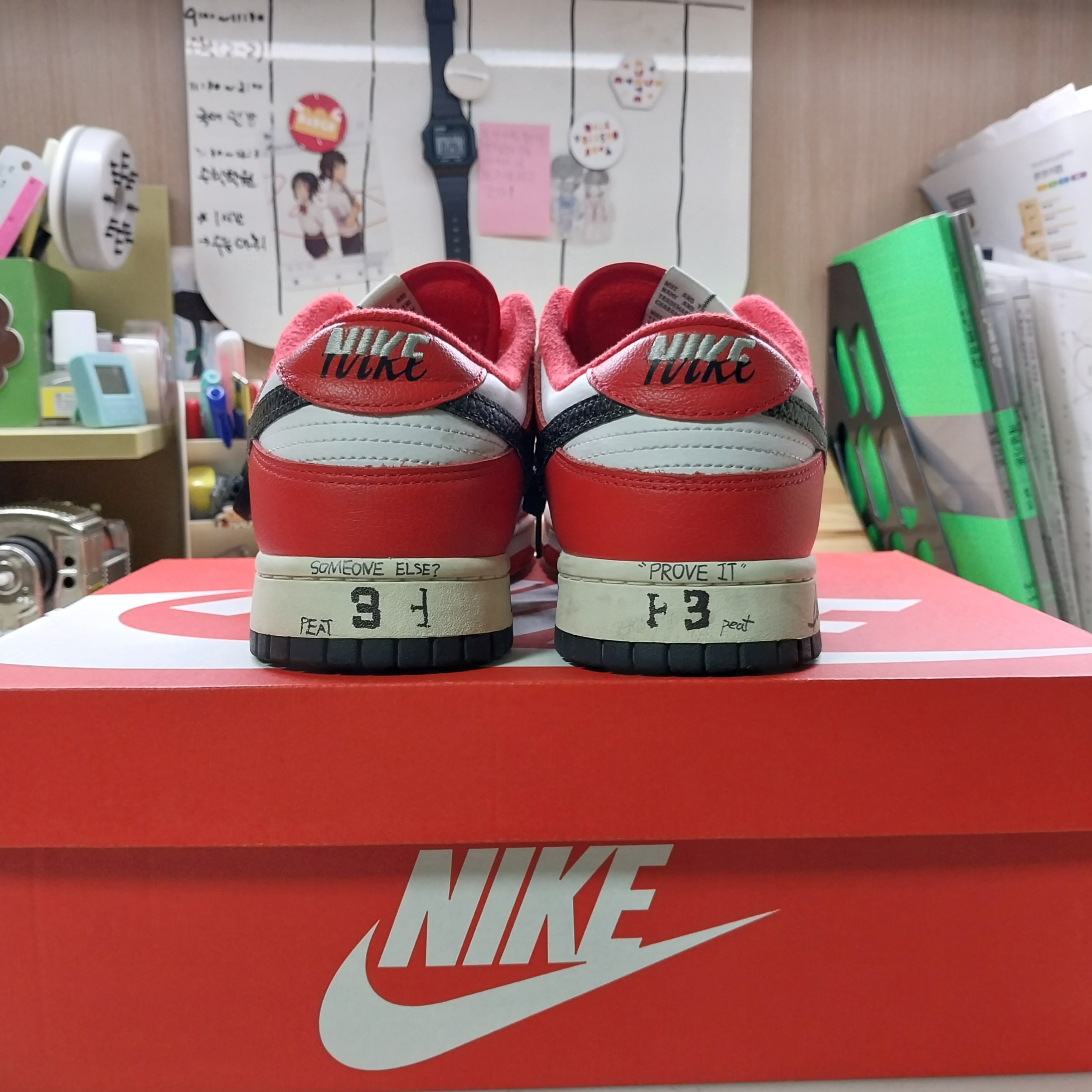 Nike Dunk Low Retro PRM University Red Black 착용 스타일 - 4